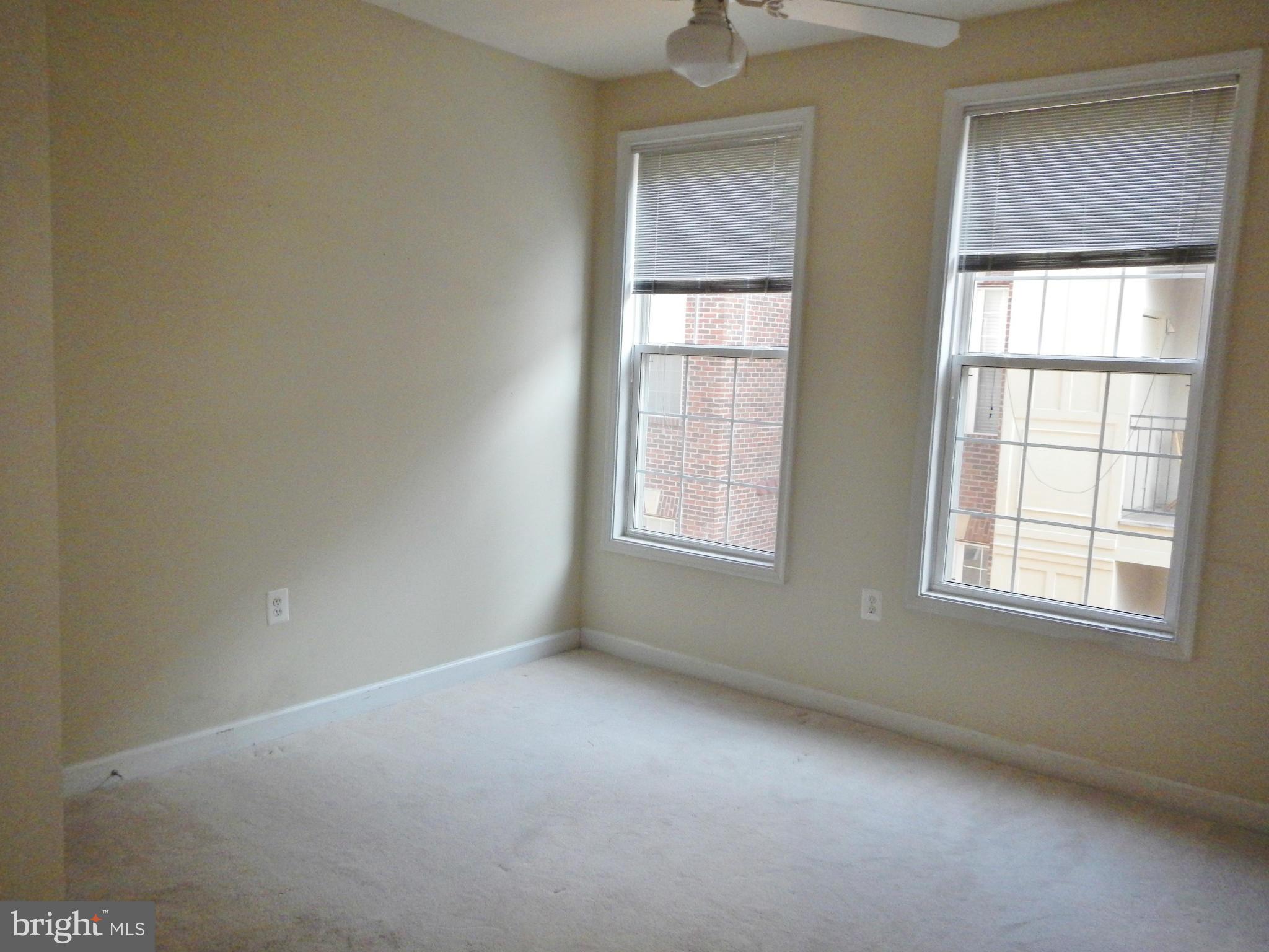 COURTHOUSE HILL - Residential Lease