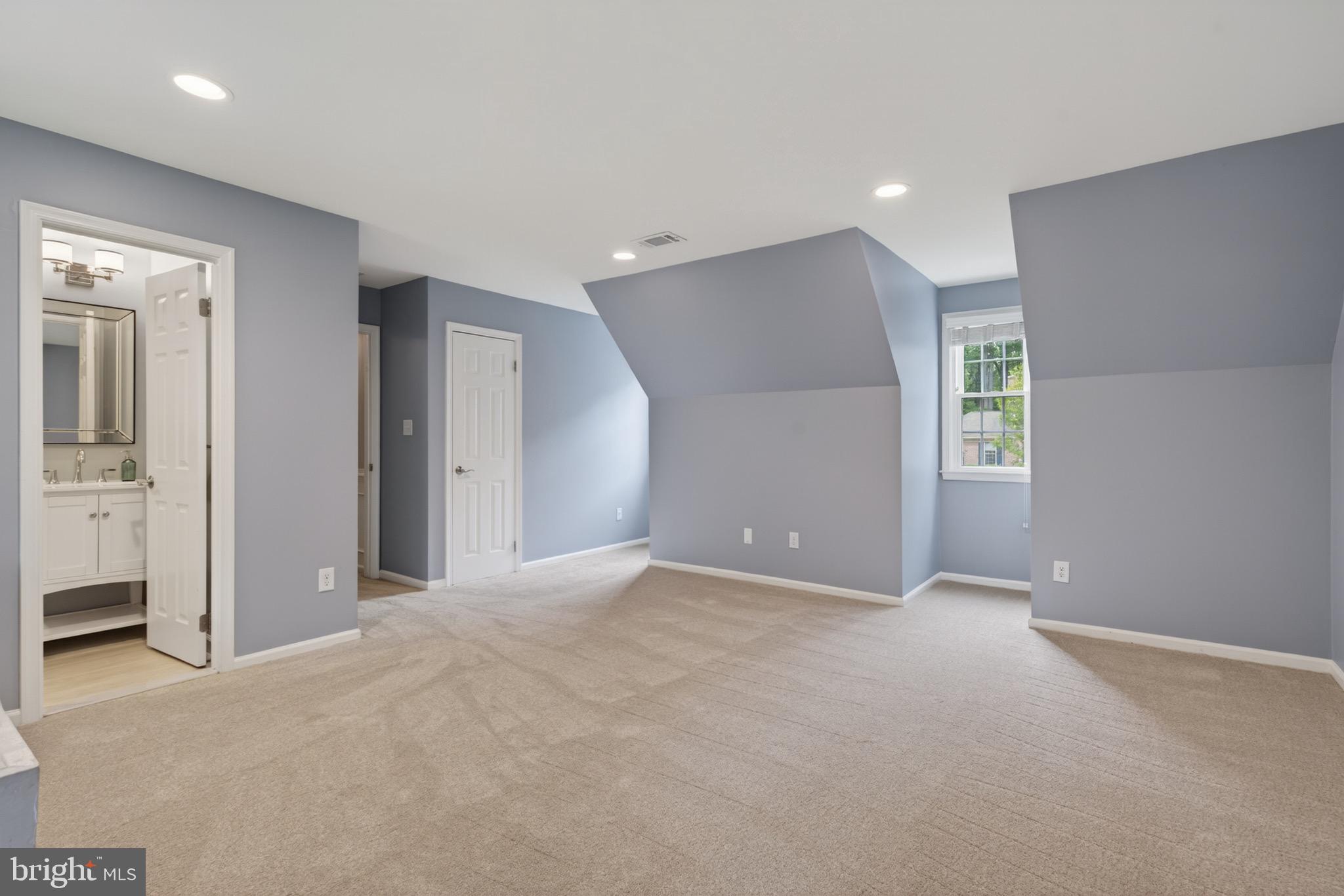 SOUTH RUN - Residential