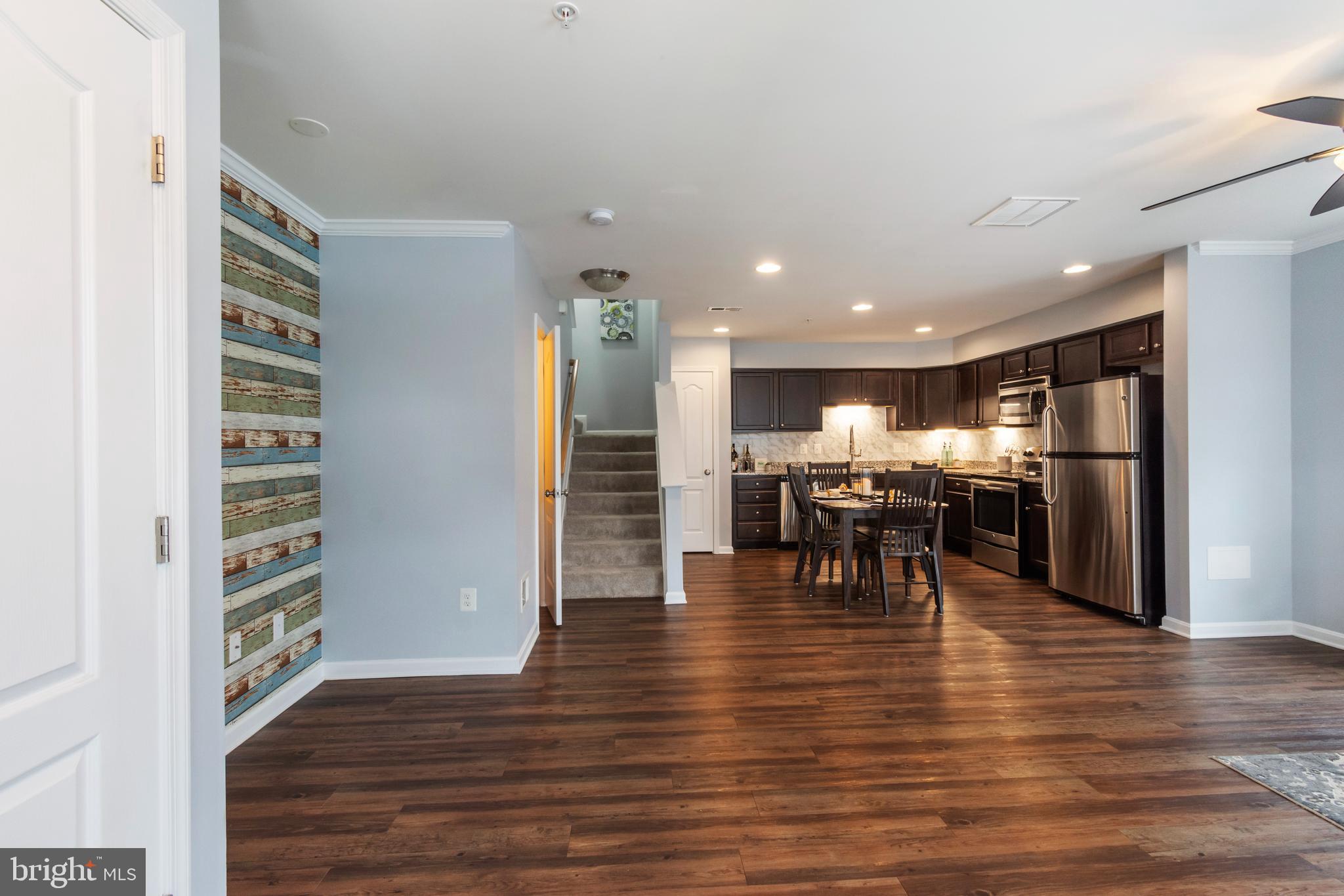 RESERVOIR RIDGE - Residential