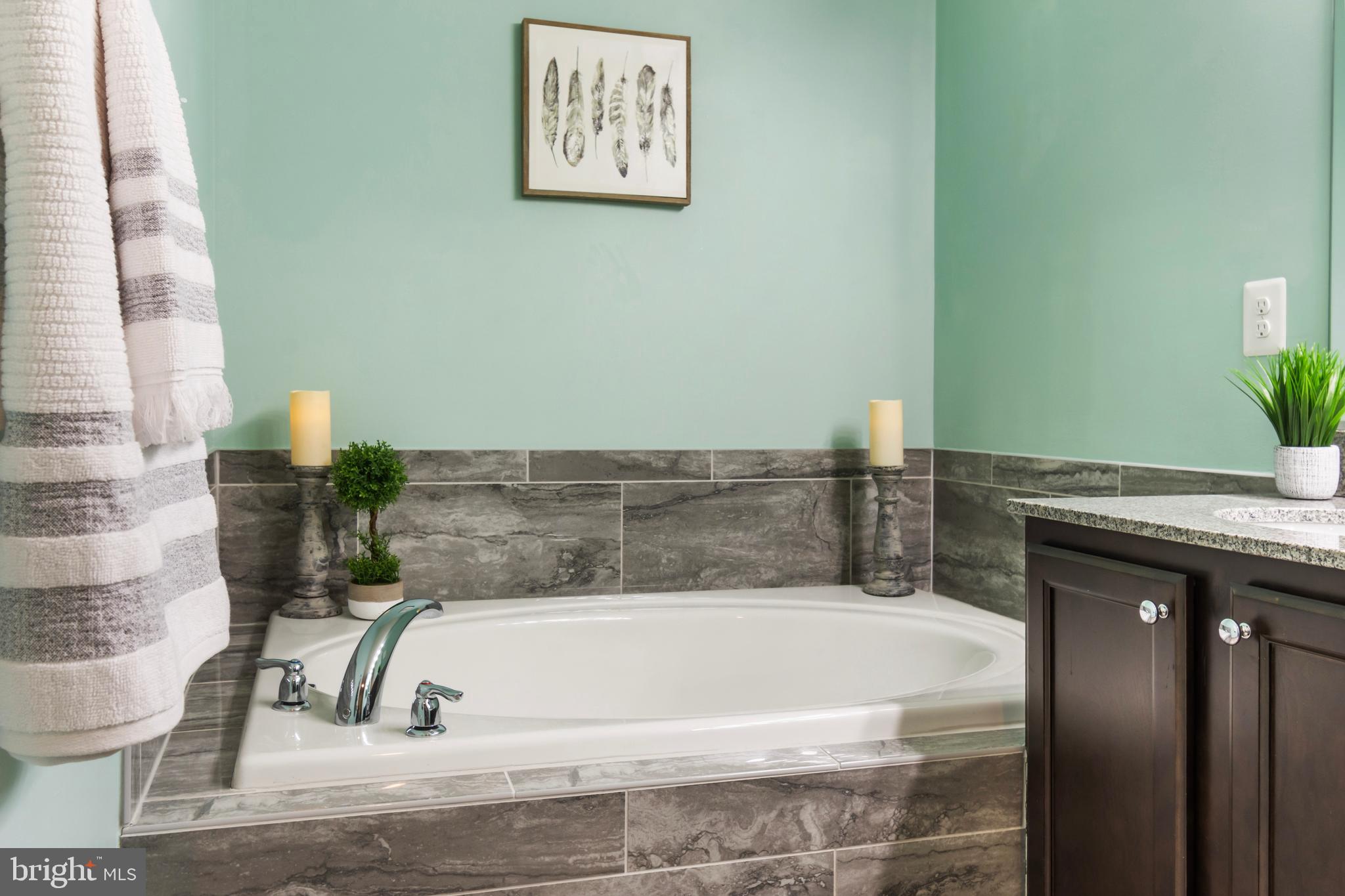 RESERVOIR RIDGE - Residential