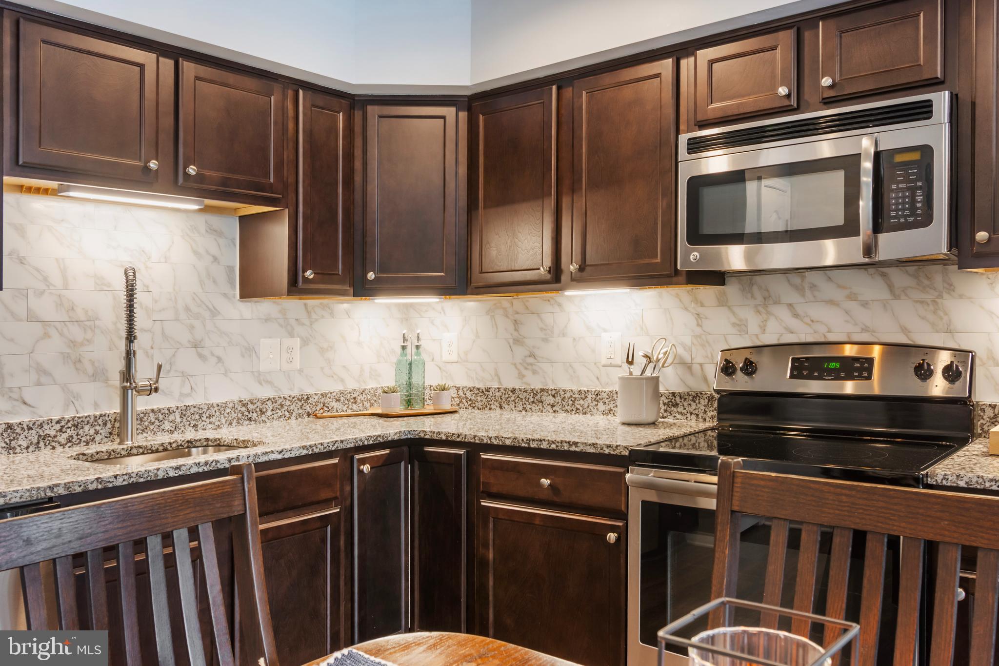 RESERVOIR RIDGE - Residential