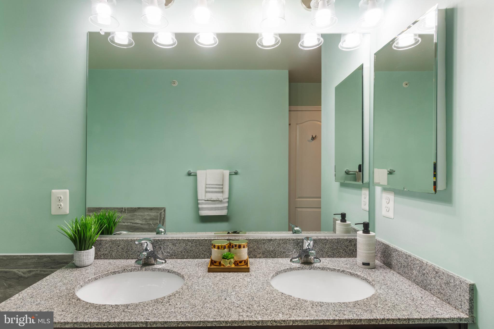 RESERVOIR RIDGE - Residential