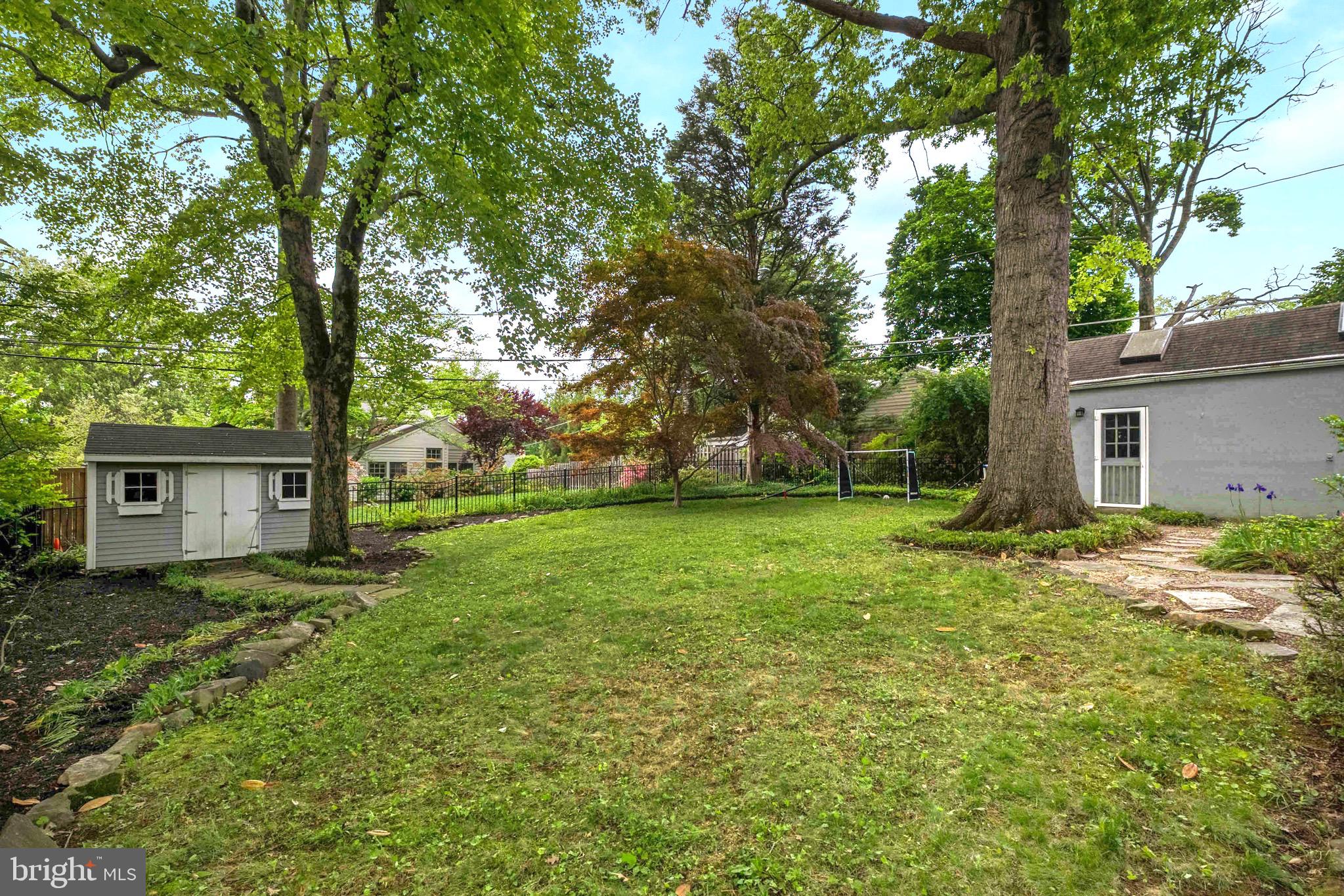 HILLWOOD - Residential