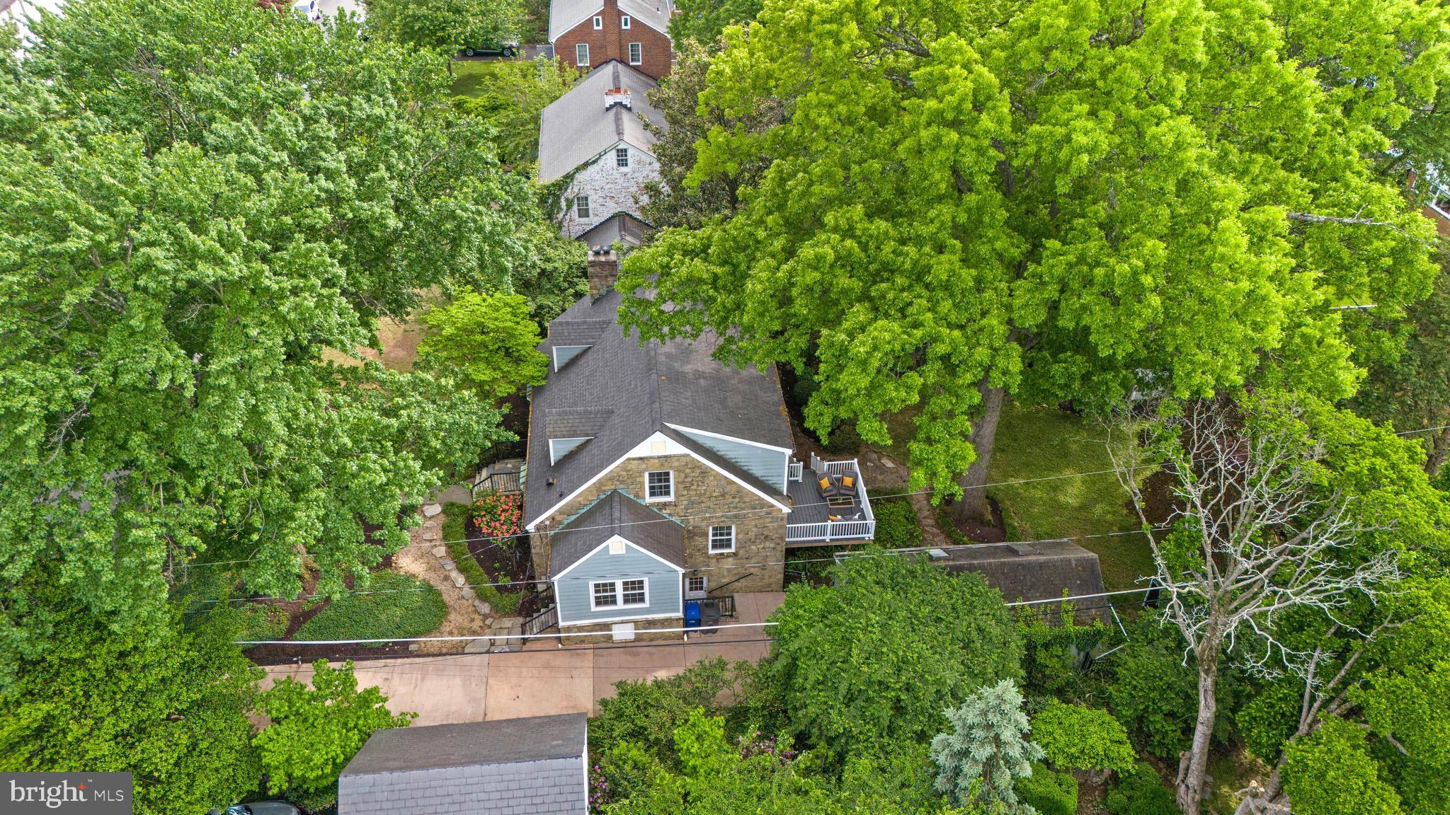 HILLWOOD - Residential