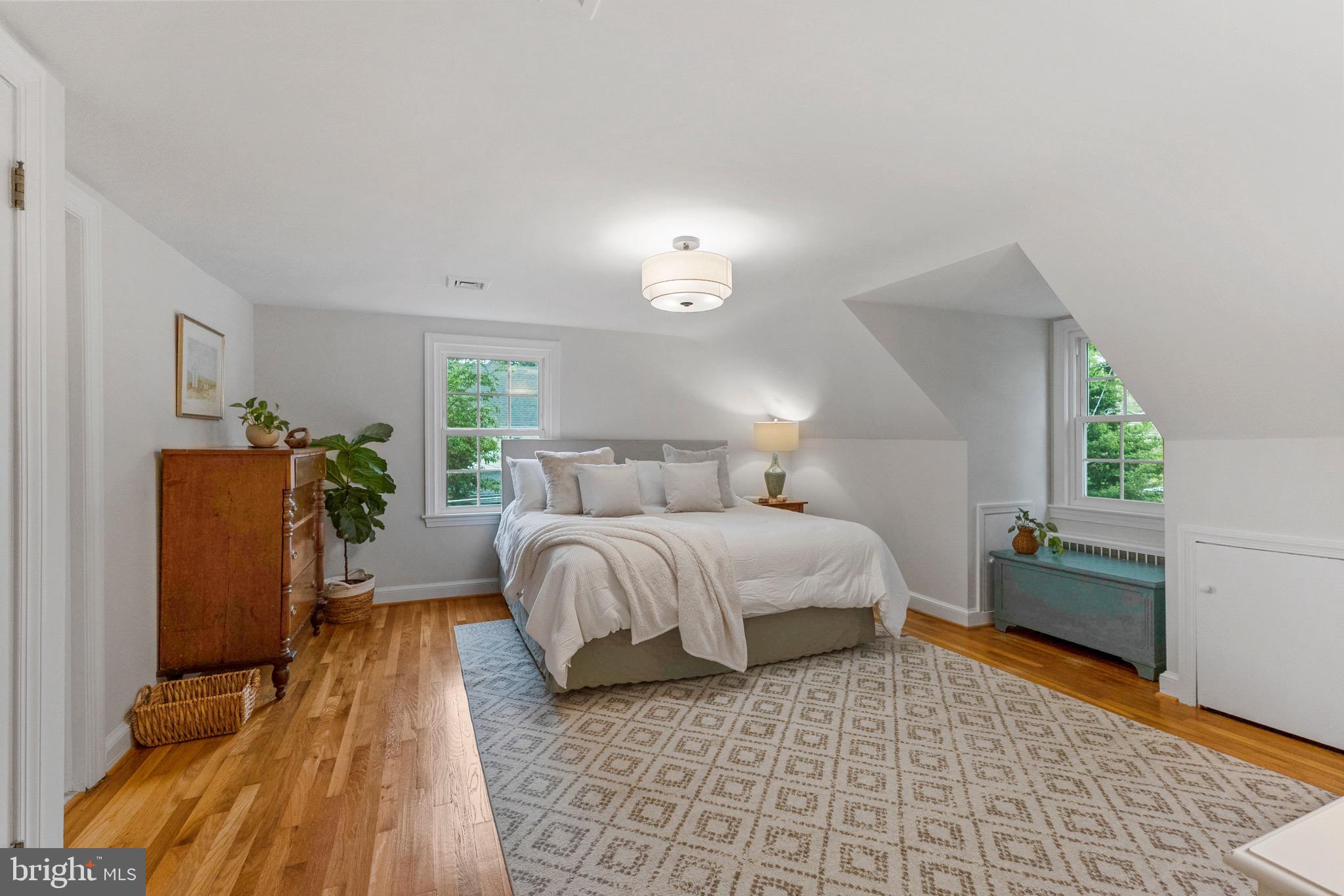 HILLWOOD - Residential