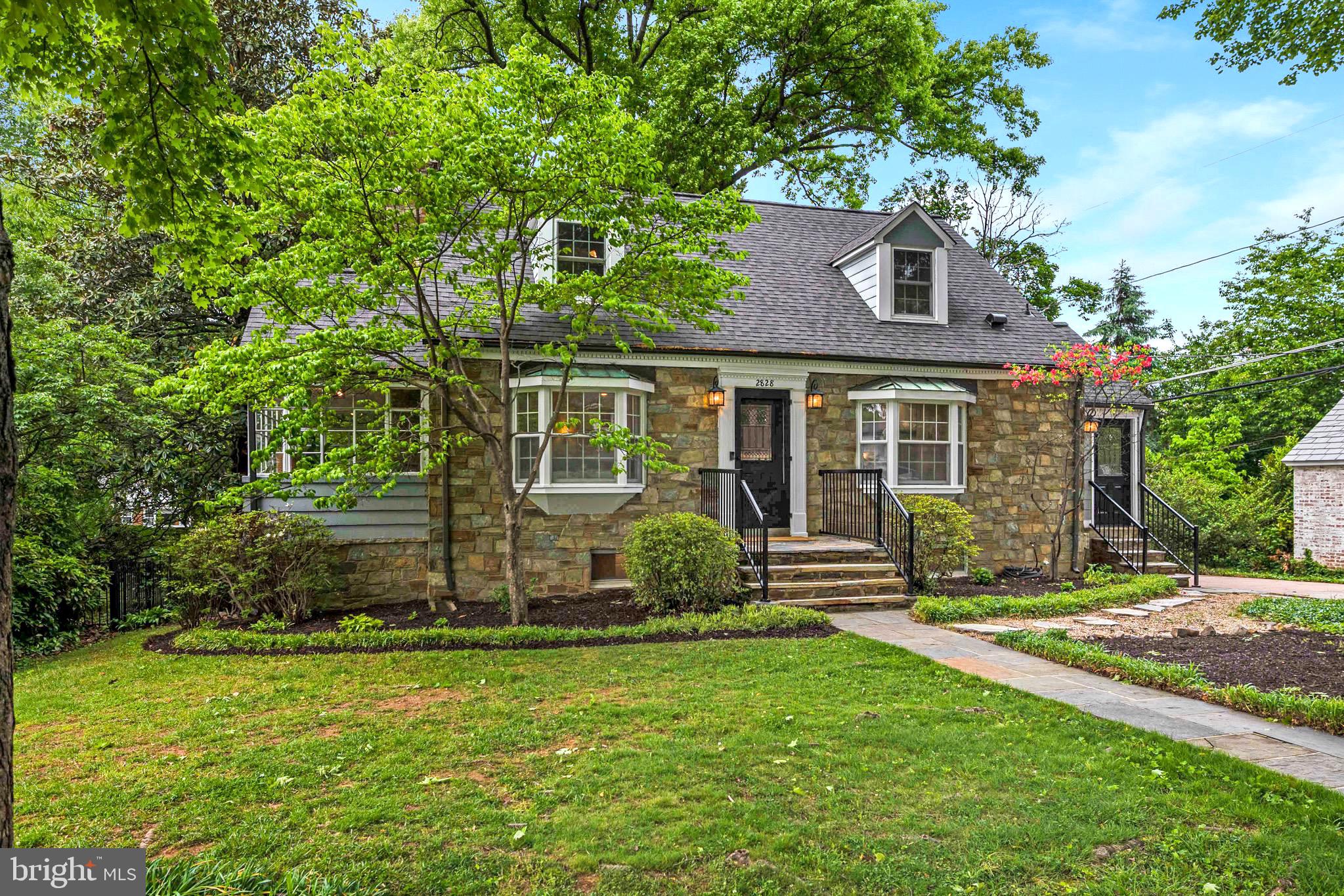 HILLWOOD - Residential