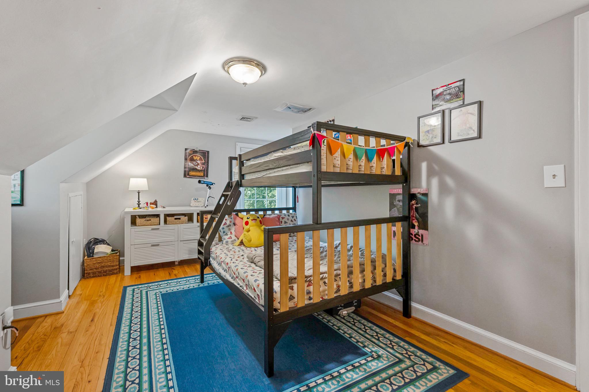 HILLWOOD - Residential