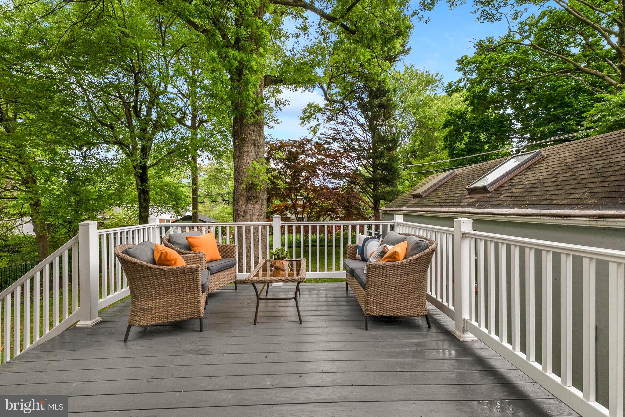 HILLWOOD - Residential