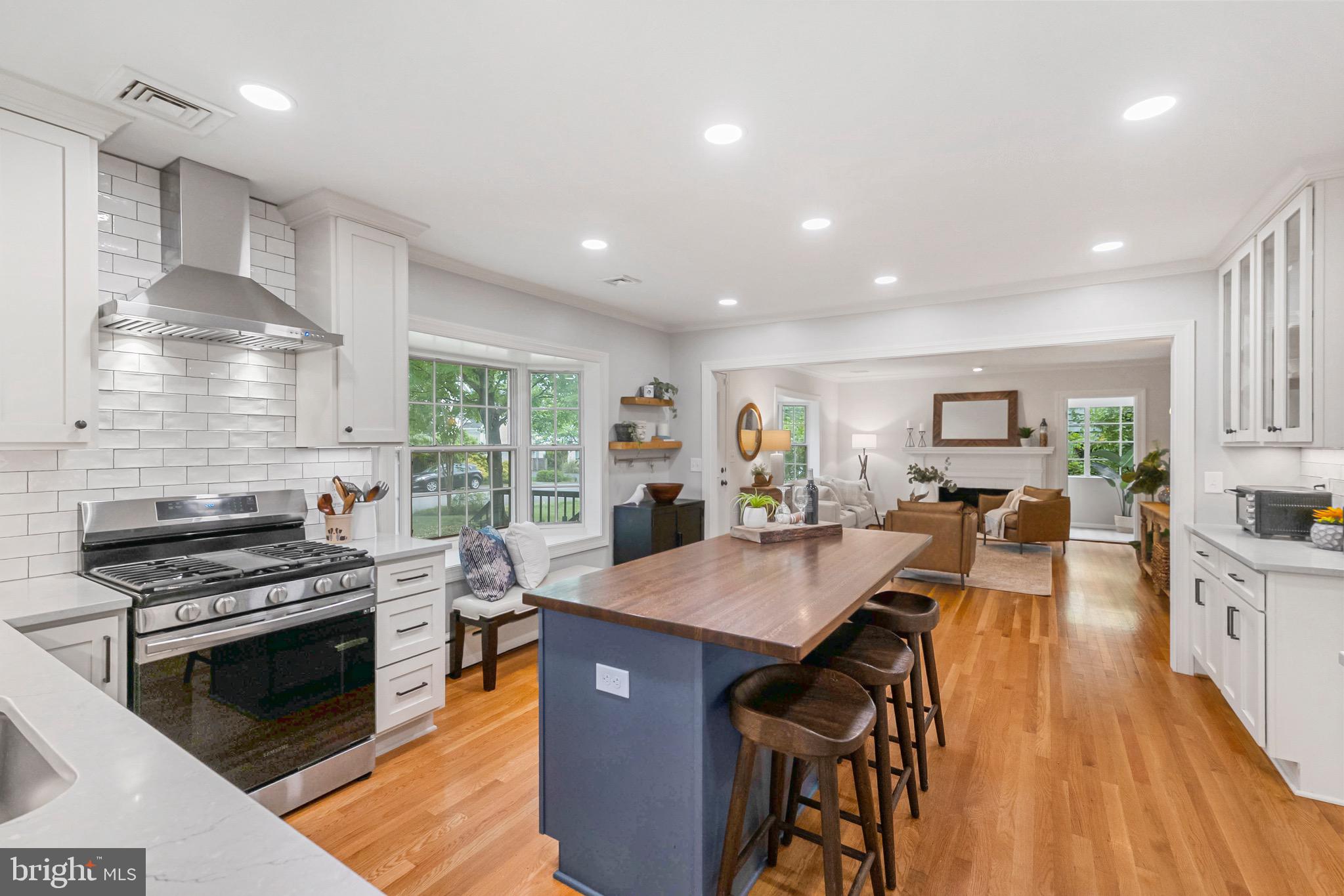HILLWOOD - Residential