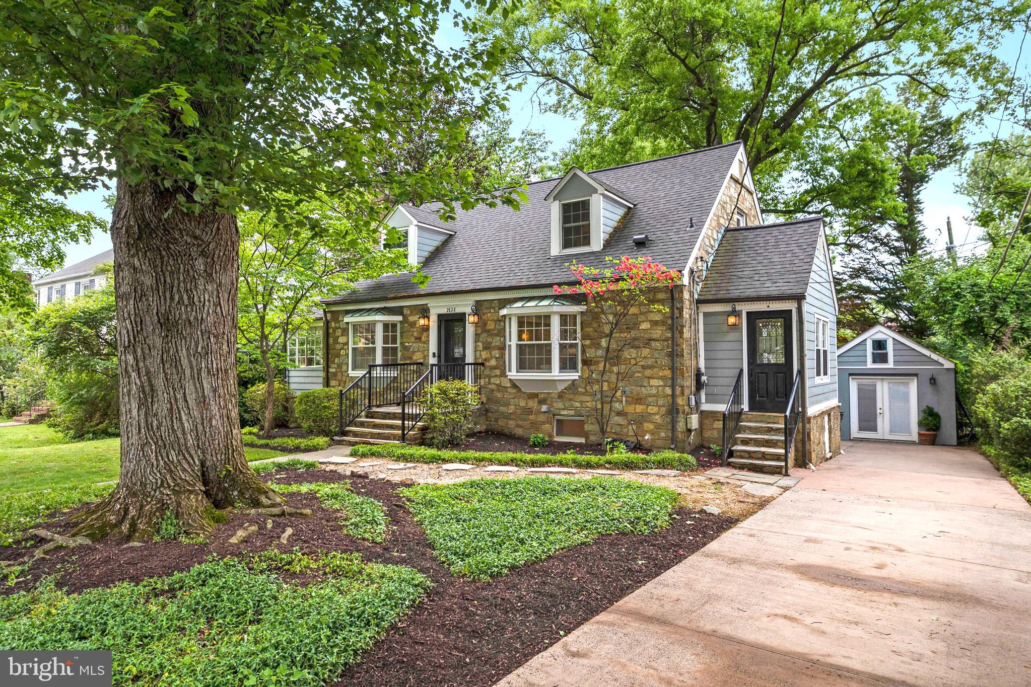 HILLWOOD - Residential