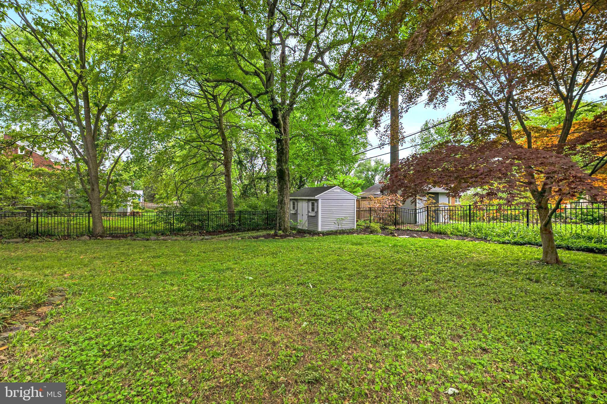 HILLWOOD - Residential