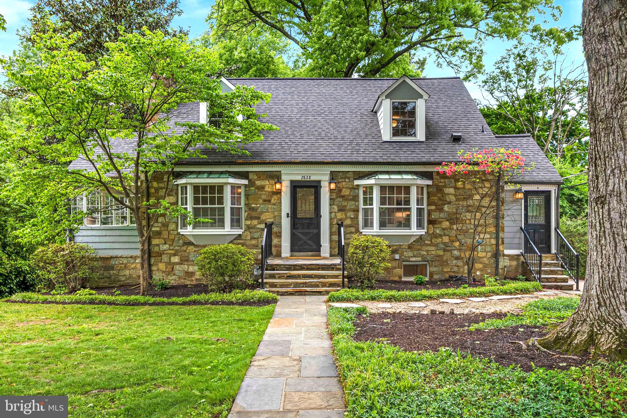 HILLWOOD - Residential