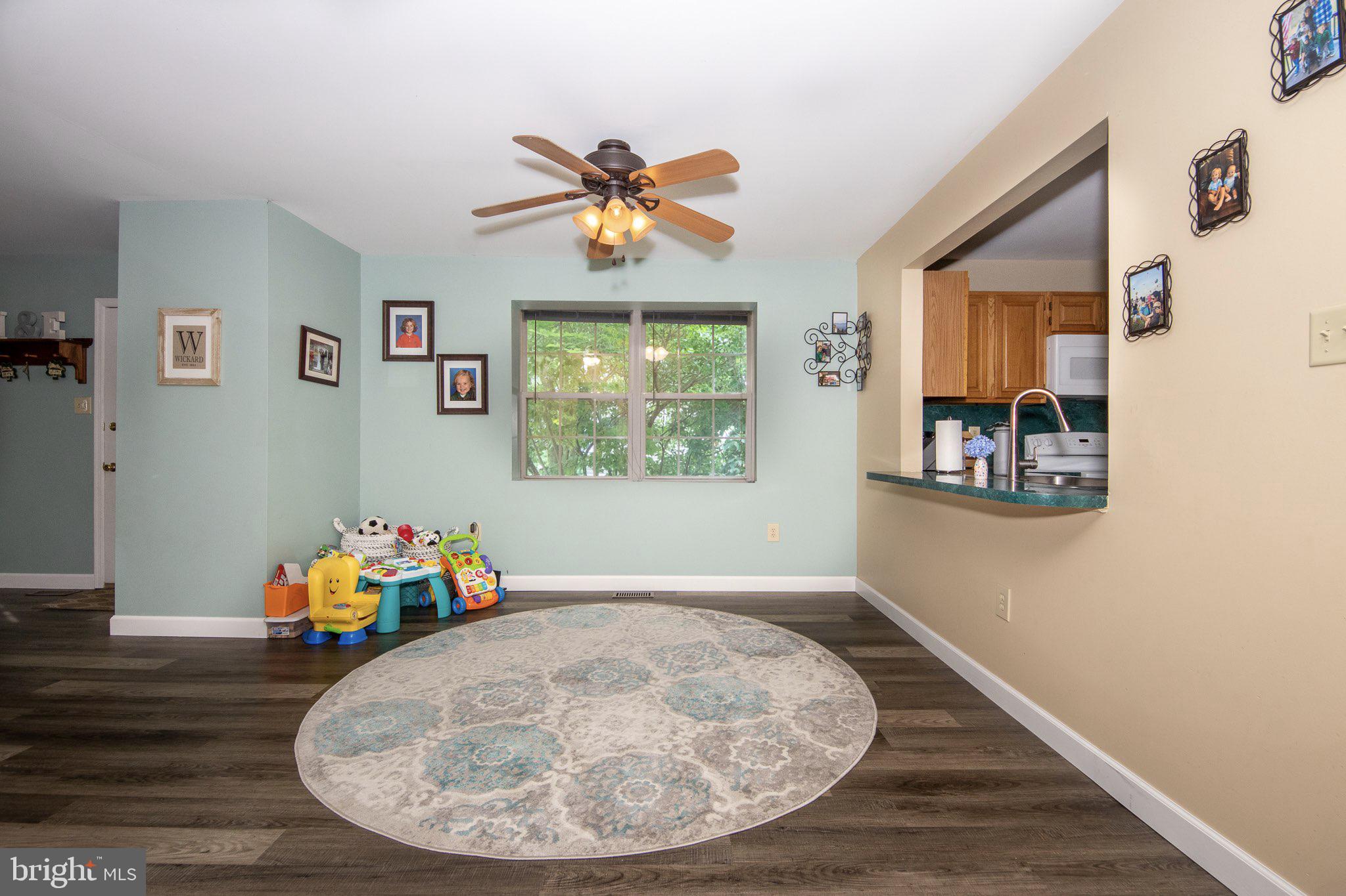 MONTGOMERY MEADOWS - Residential