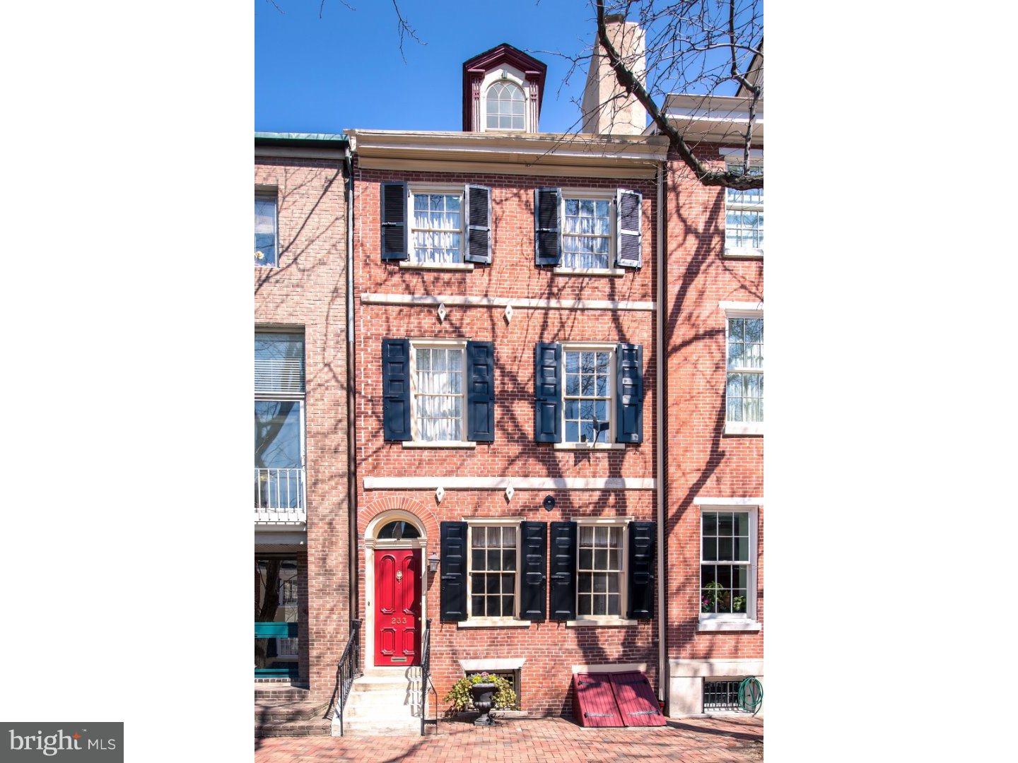 SOCIETY HILL - Residential