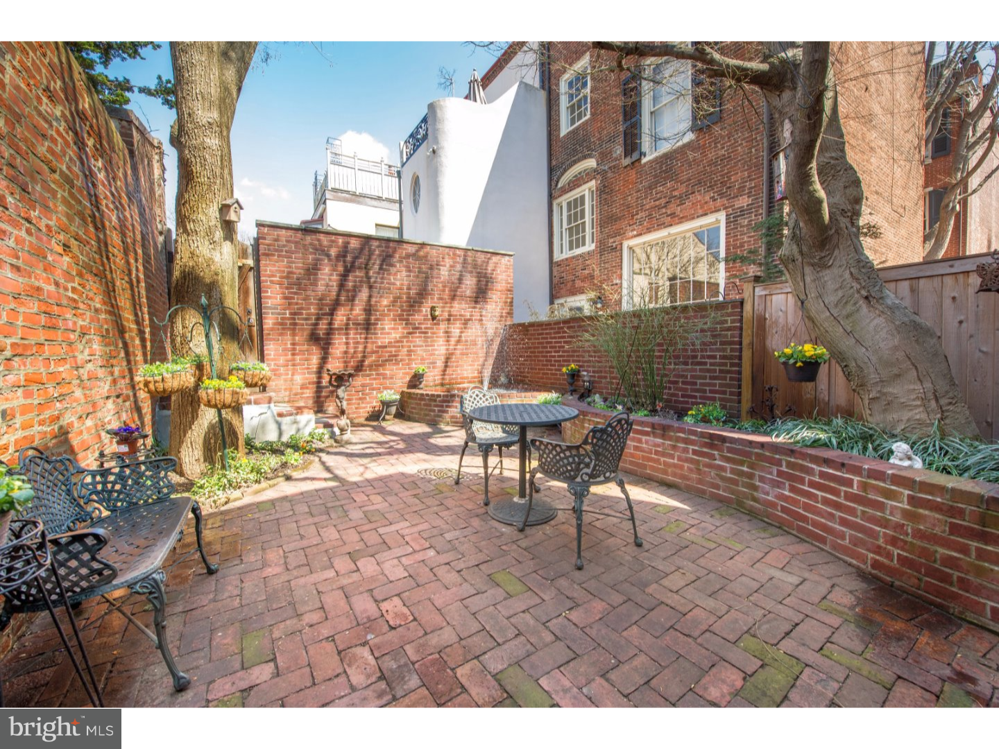 SOCIETY HILL - Residential