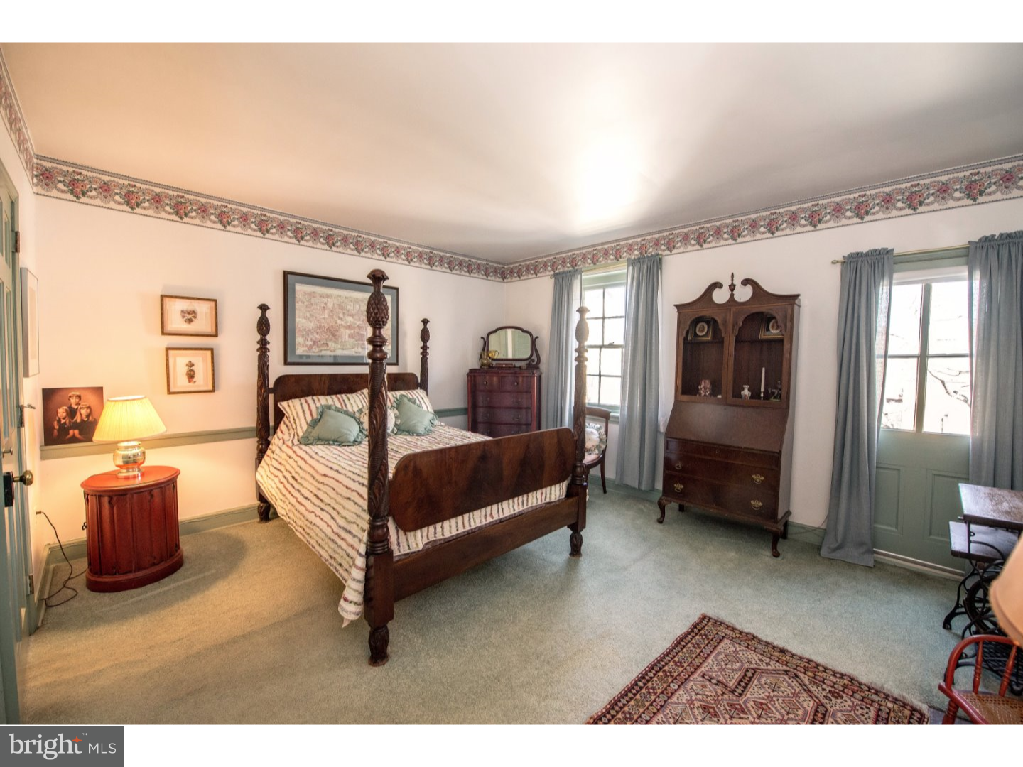 SOCIETY HILL - Residential