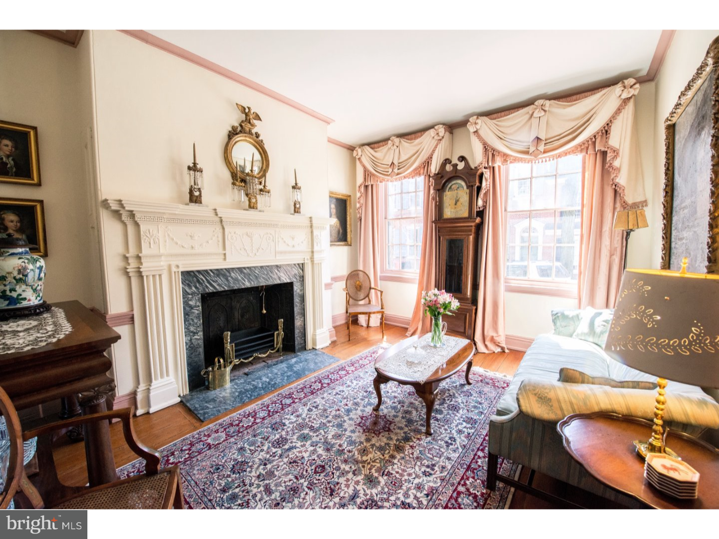 SOCIETY HILL - Residential