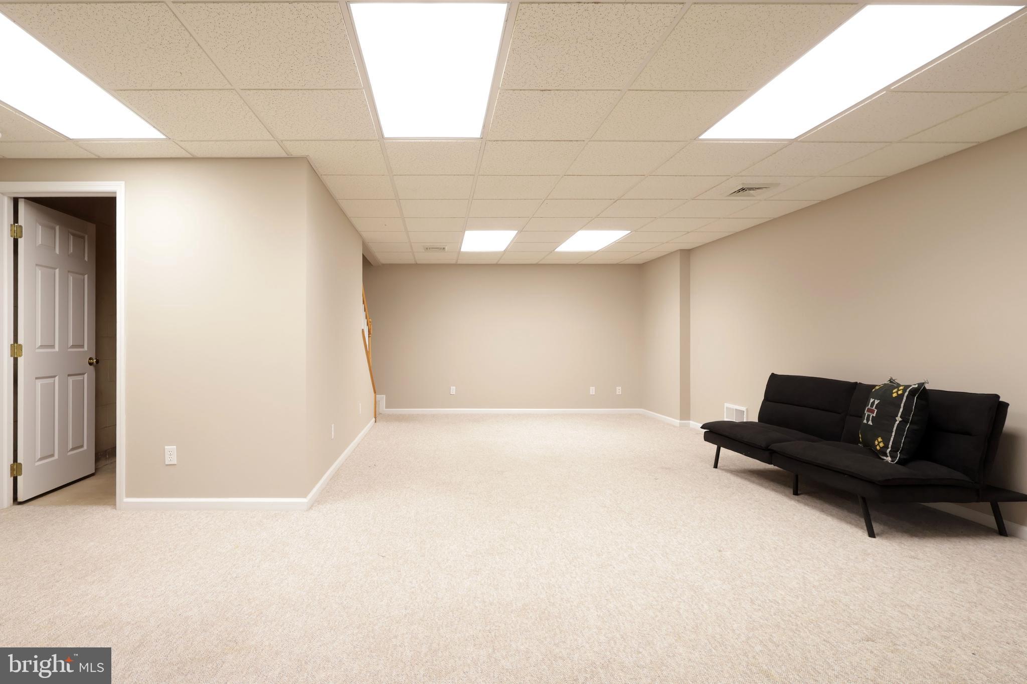 STONE MANOR - Residential