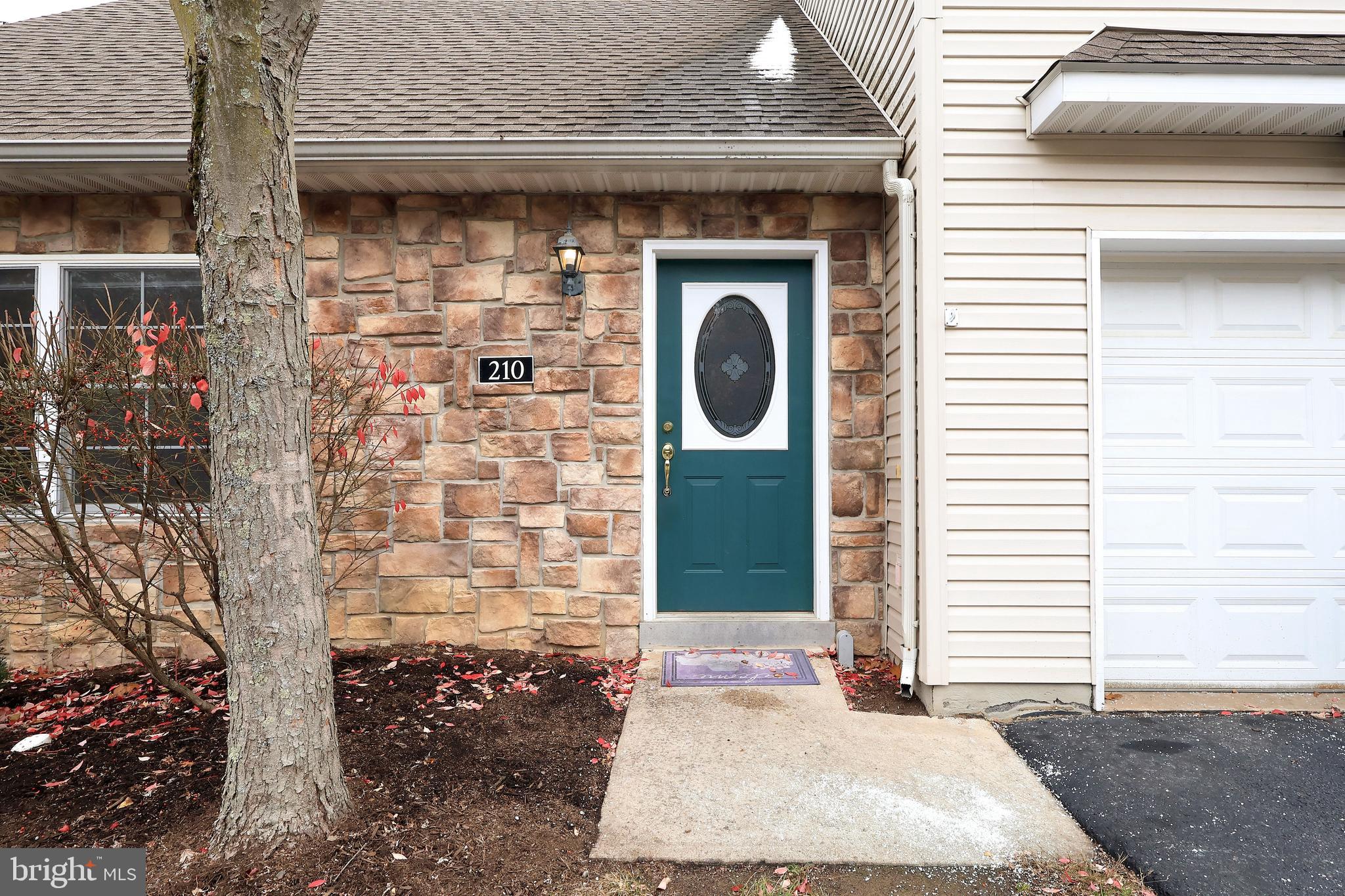 STONE MANOR - Residential