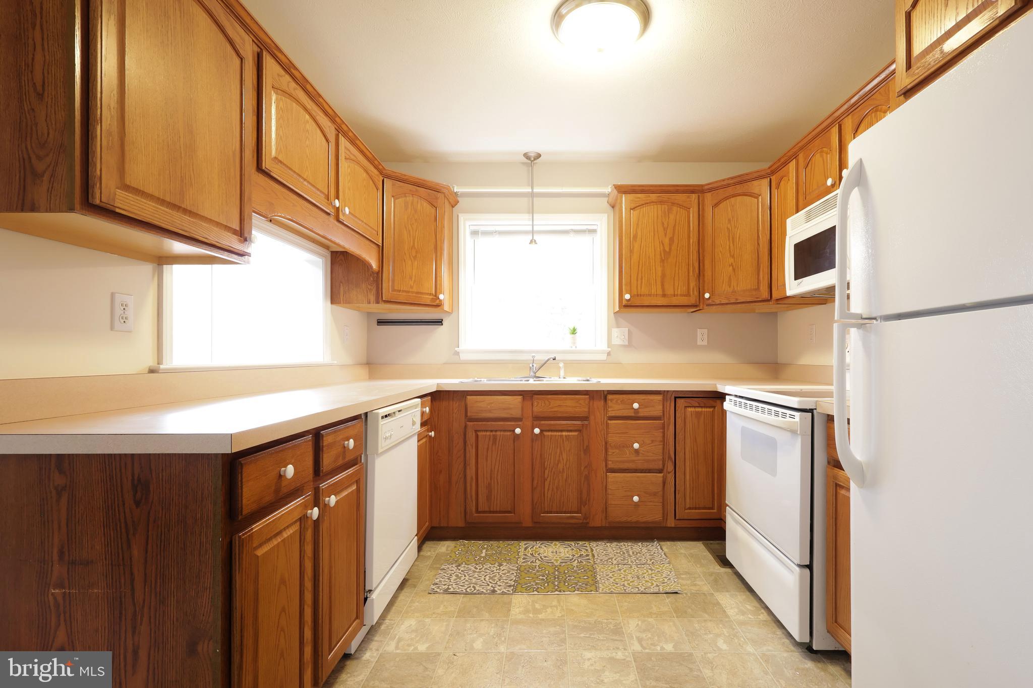 STONE MANOR - Residential