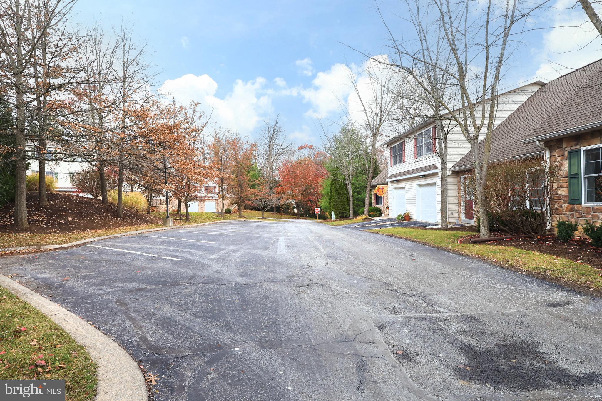 STONE MANOR - Residential