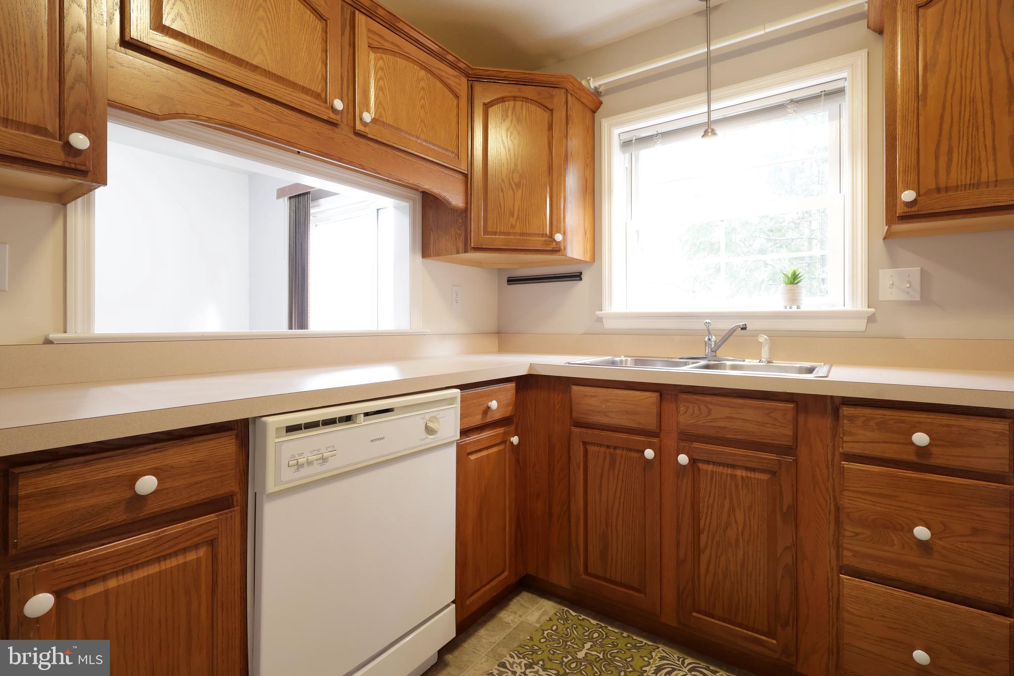 STONE MANOR - Residential