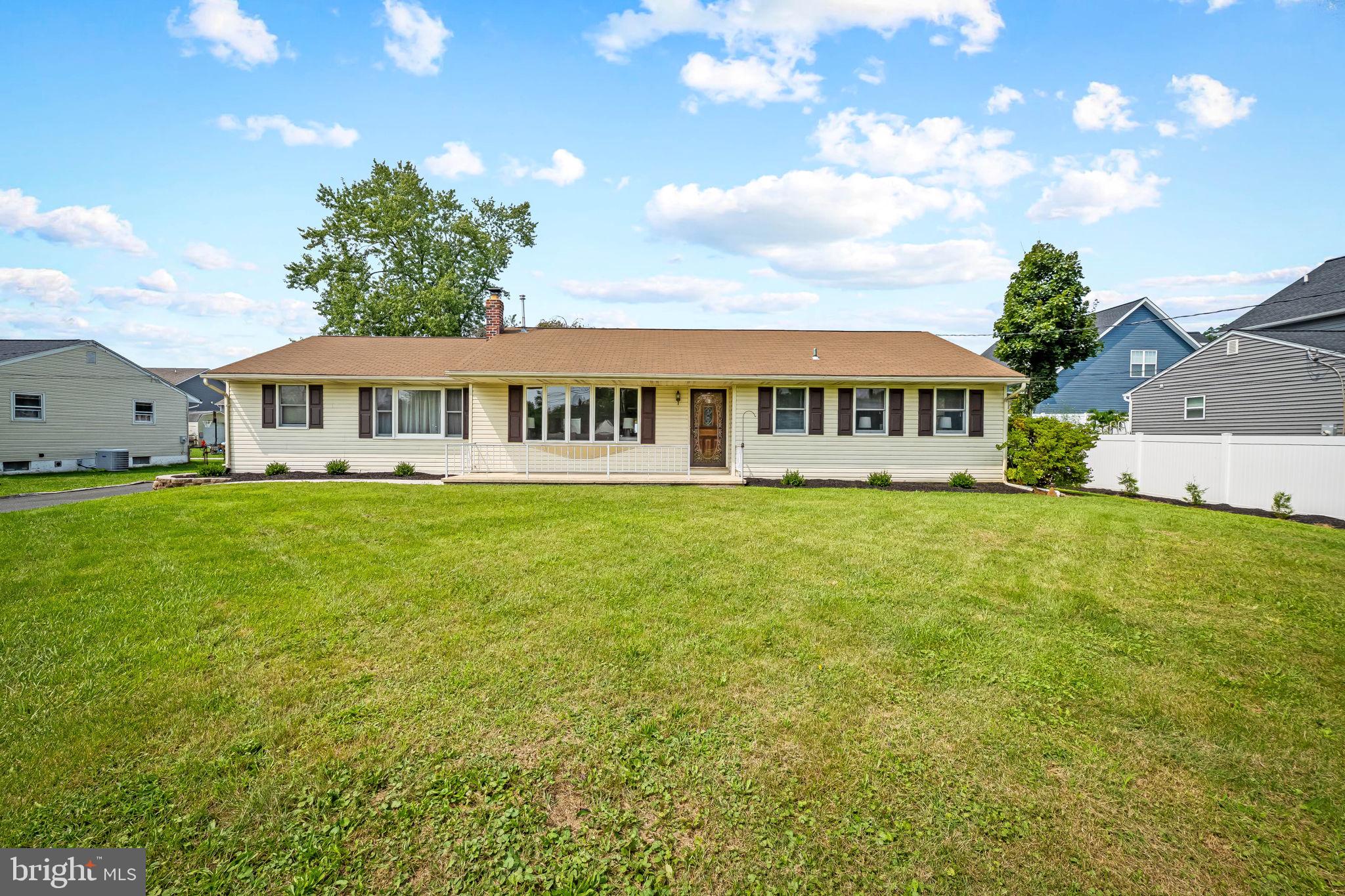 100 MOUNTAIN ROAD