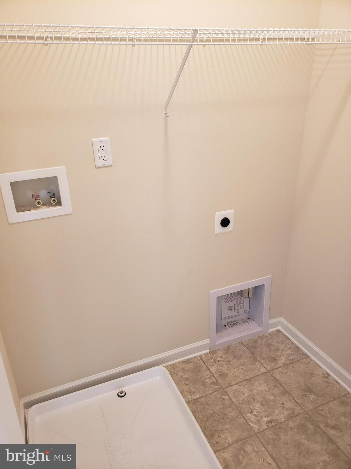 RIVERSIDE VILLAGES - Residential