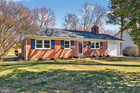 Photo of 3229 Magnolia Avenue, FALLS CHURCH, VA 22041 (MLS # VAFX2294888)