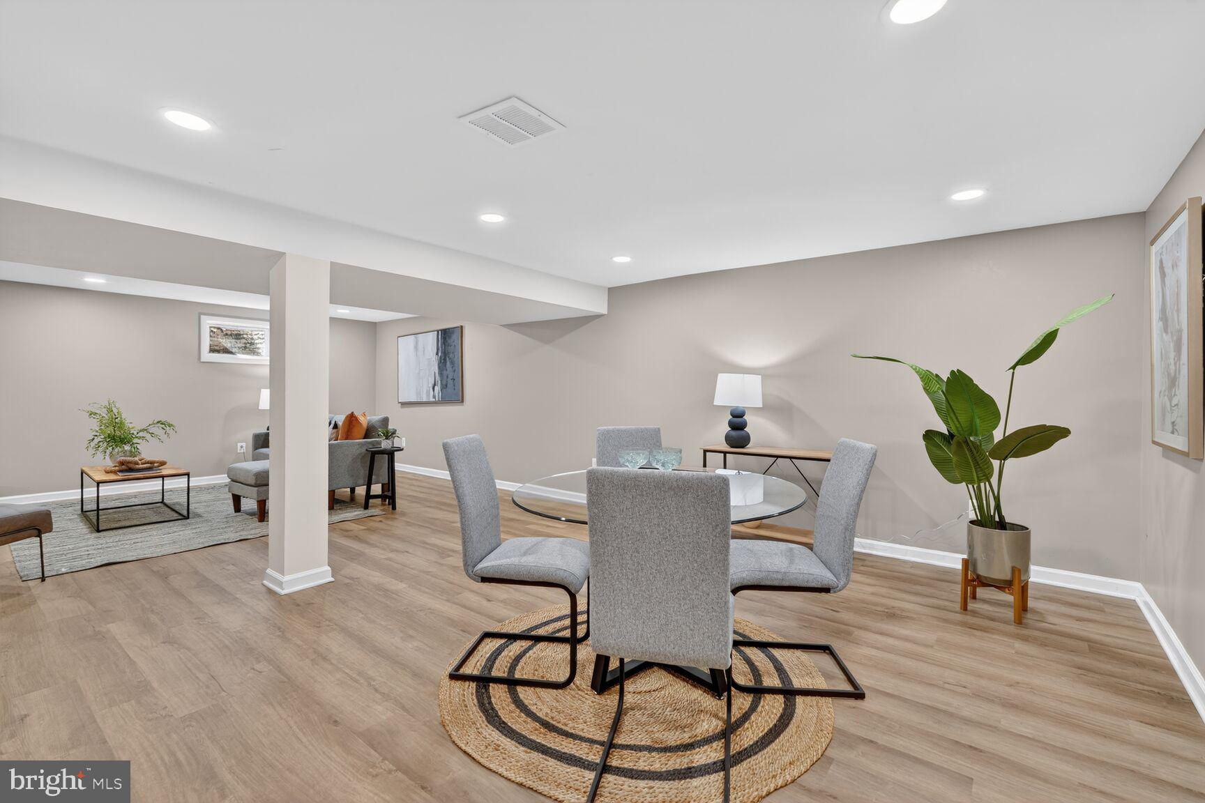 GLEN ACRES - Residential