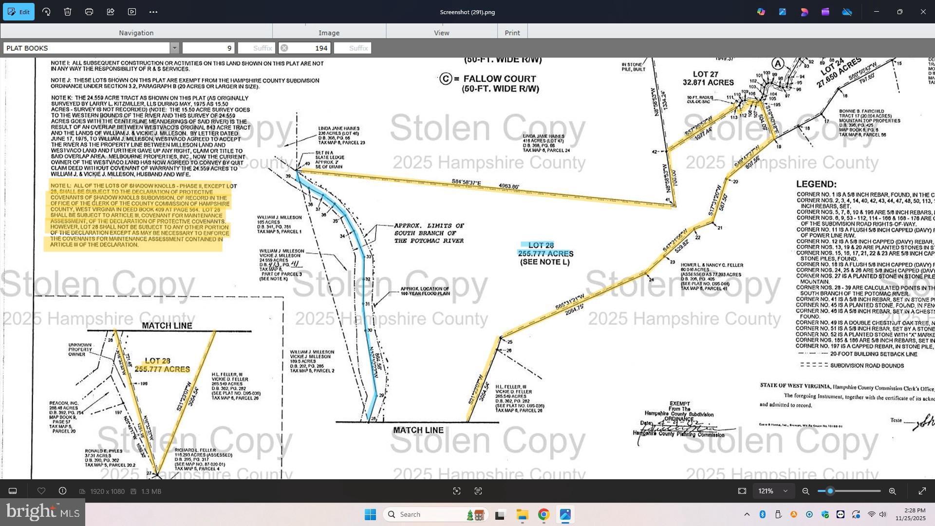 Main image without alt text