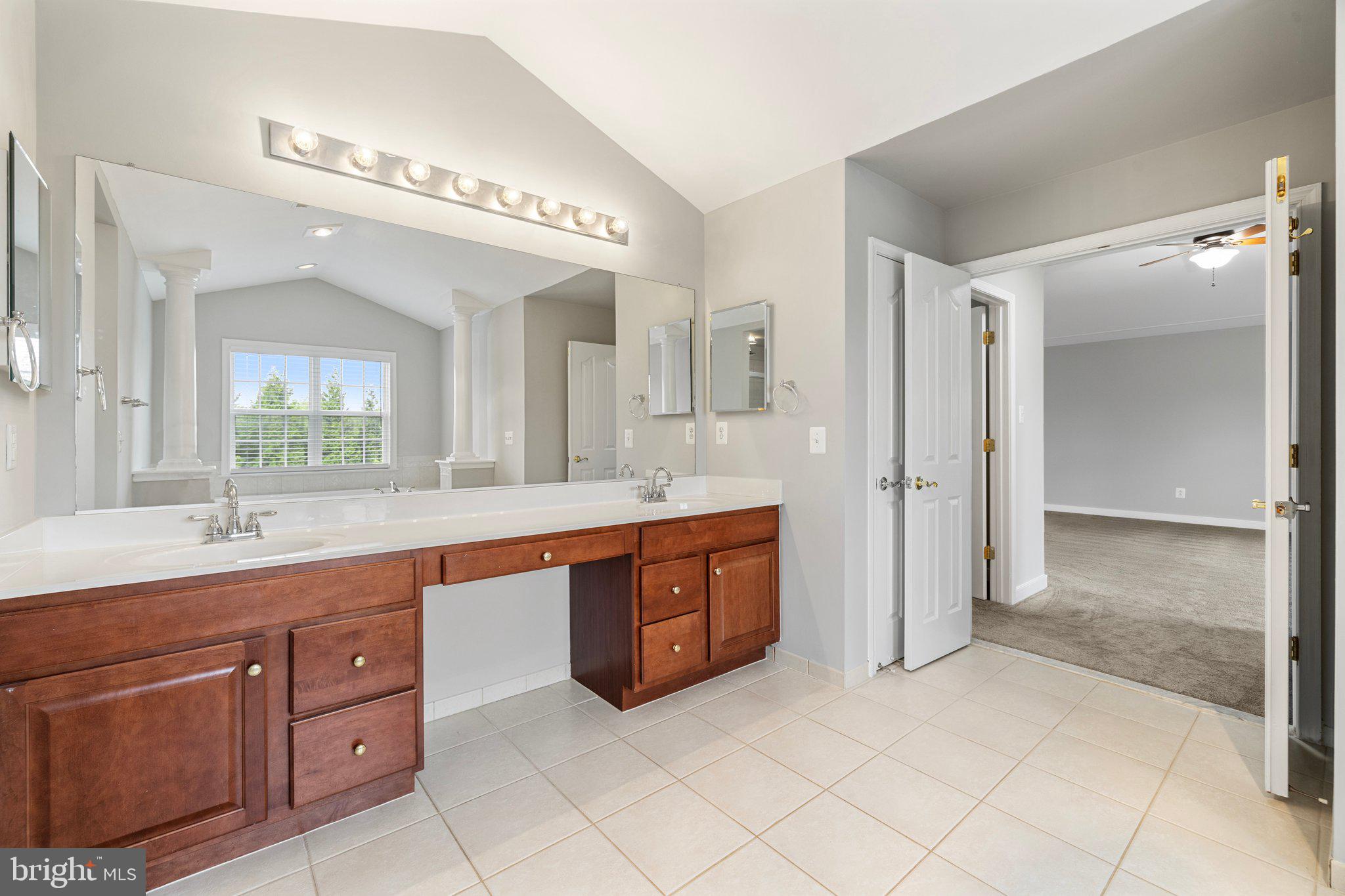 PADDOCKS AT DOWDEN DOWNS - Residential