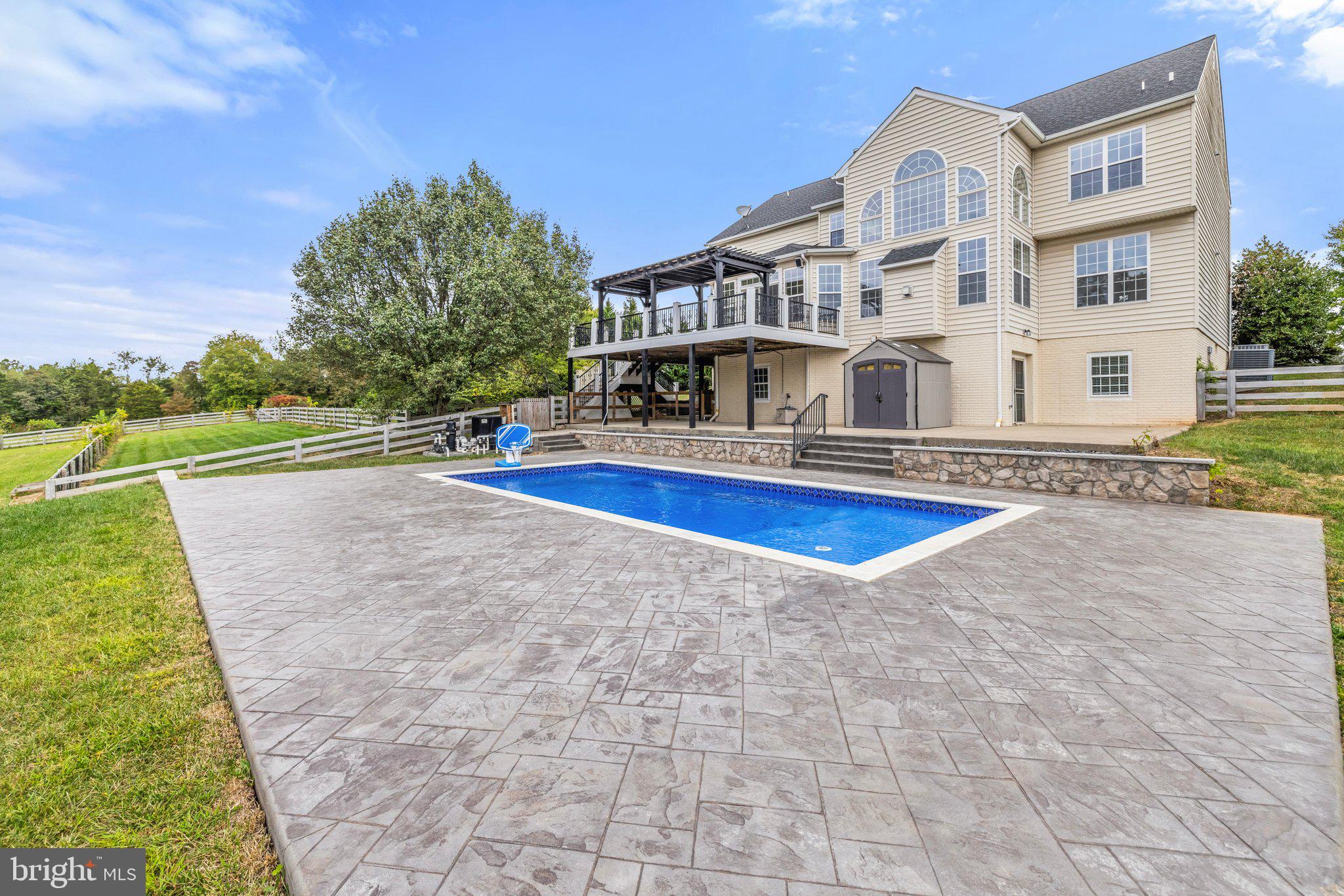 PADDOCKS AT DOWDEN DOWNS - Residential