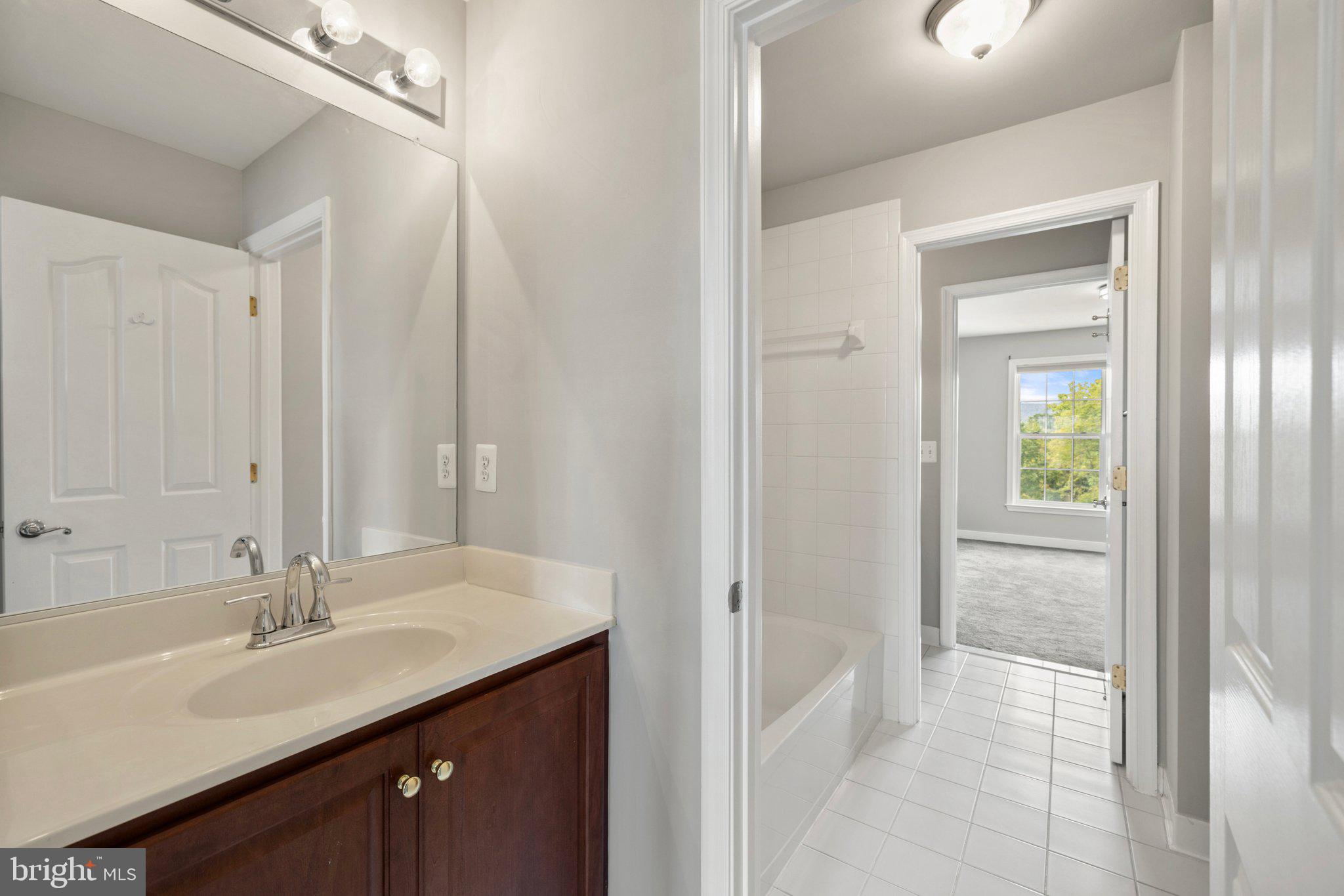 PADDOCKS AT DOWDEN DOWNS - Residential