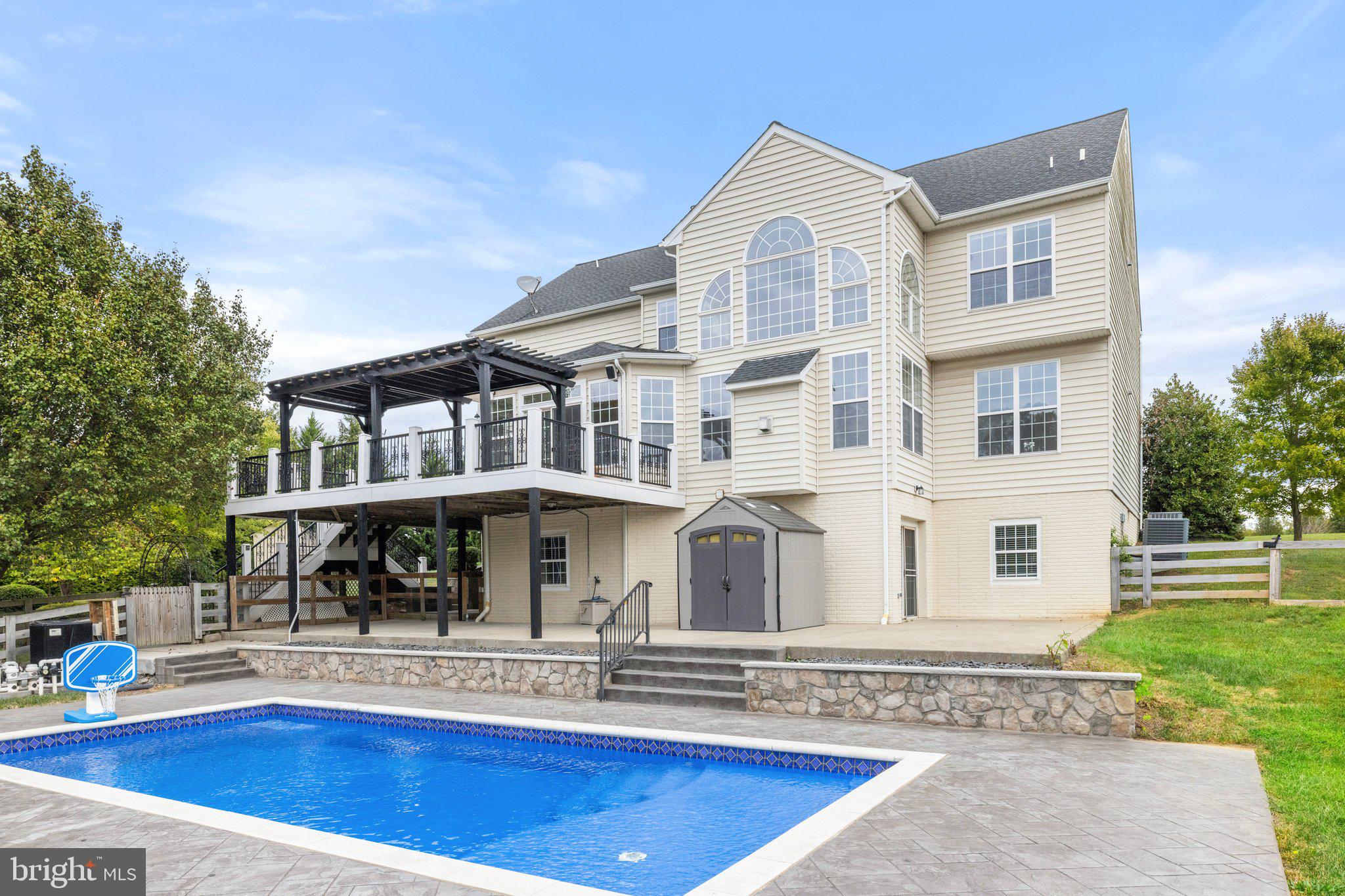 PADDOCKS AT DOWDEN DOWNS - Residential