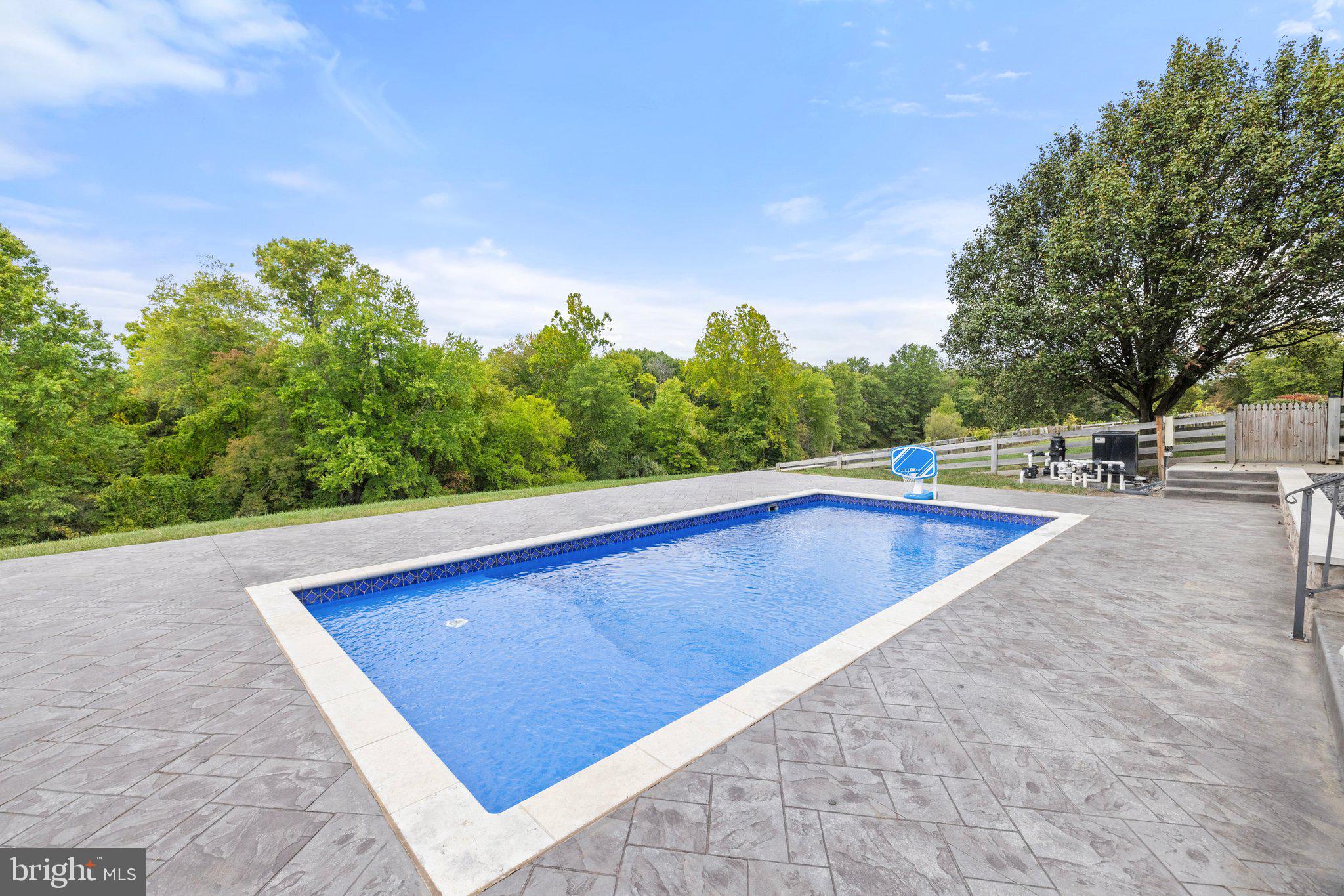 PADDOCKS AT DOWDEN DOWNS - Residential