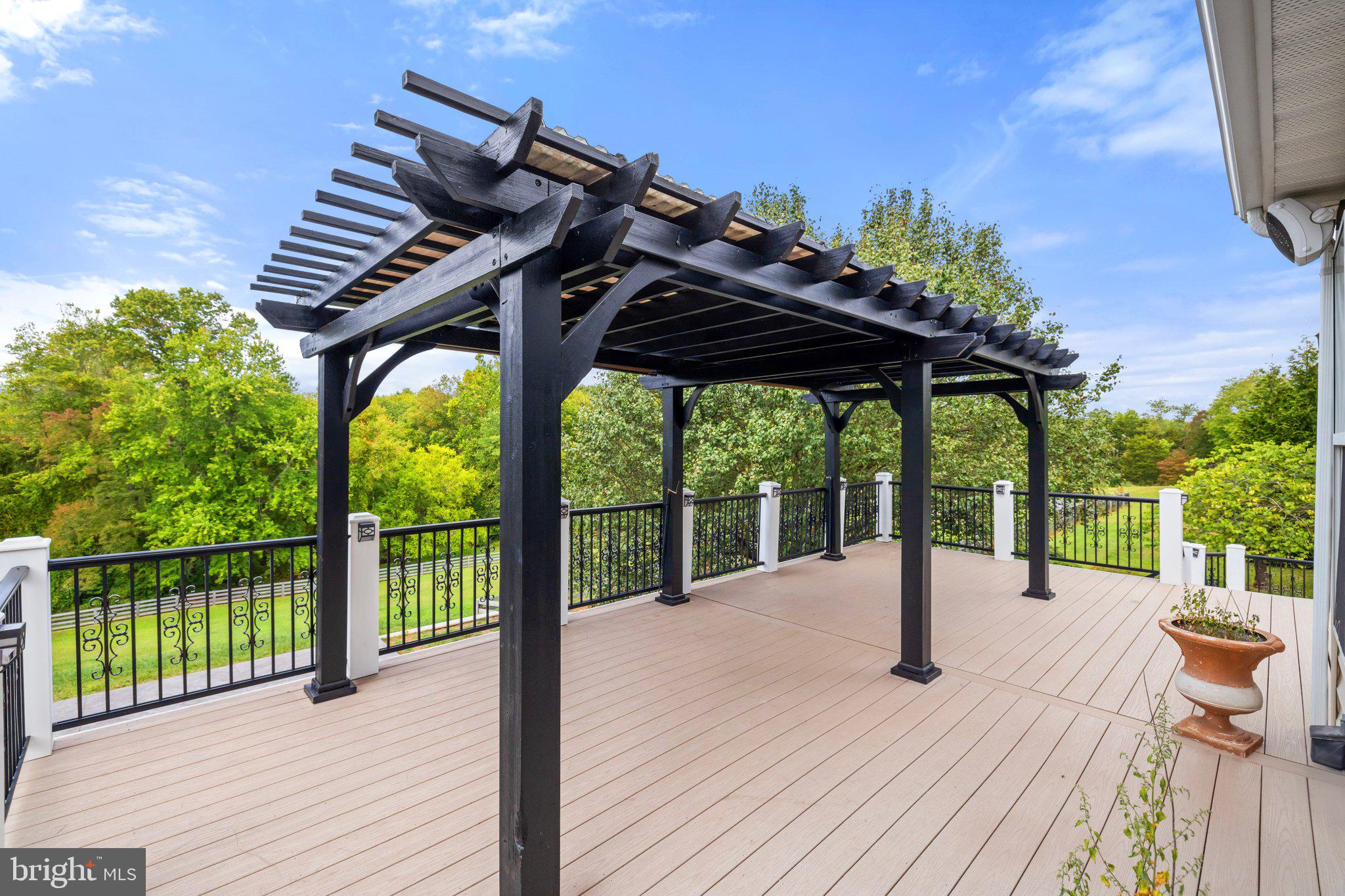 PADDOCKS AT DOWDEN DOWNS - Residential