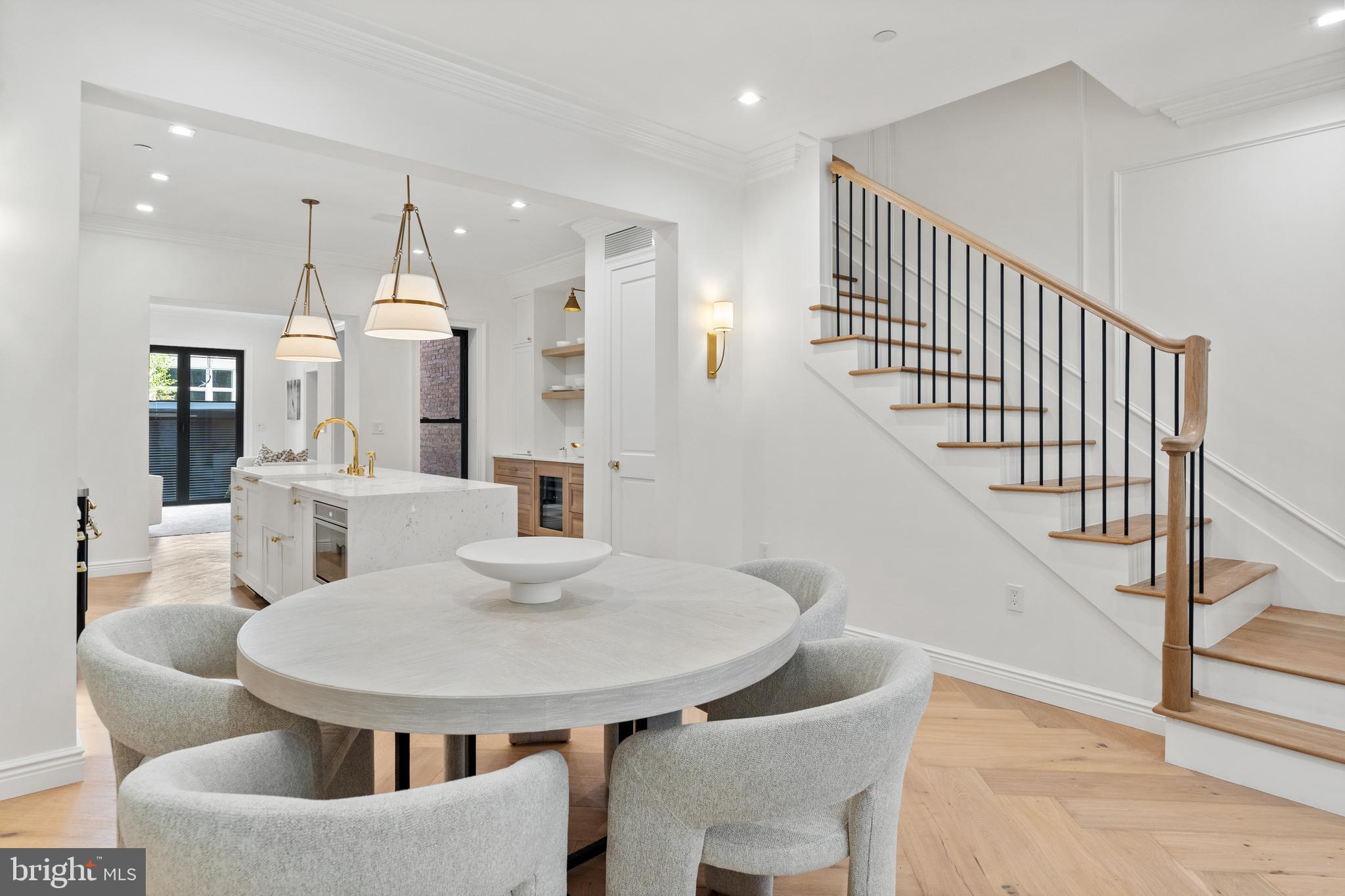 DUPONT CIRCLE - Residential