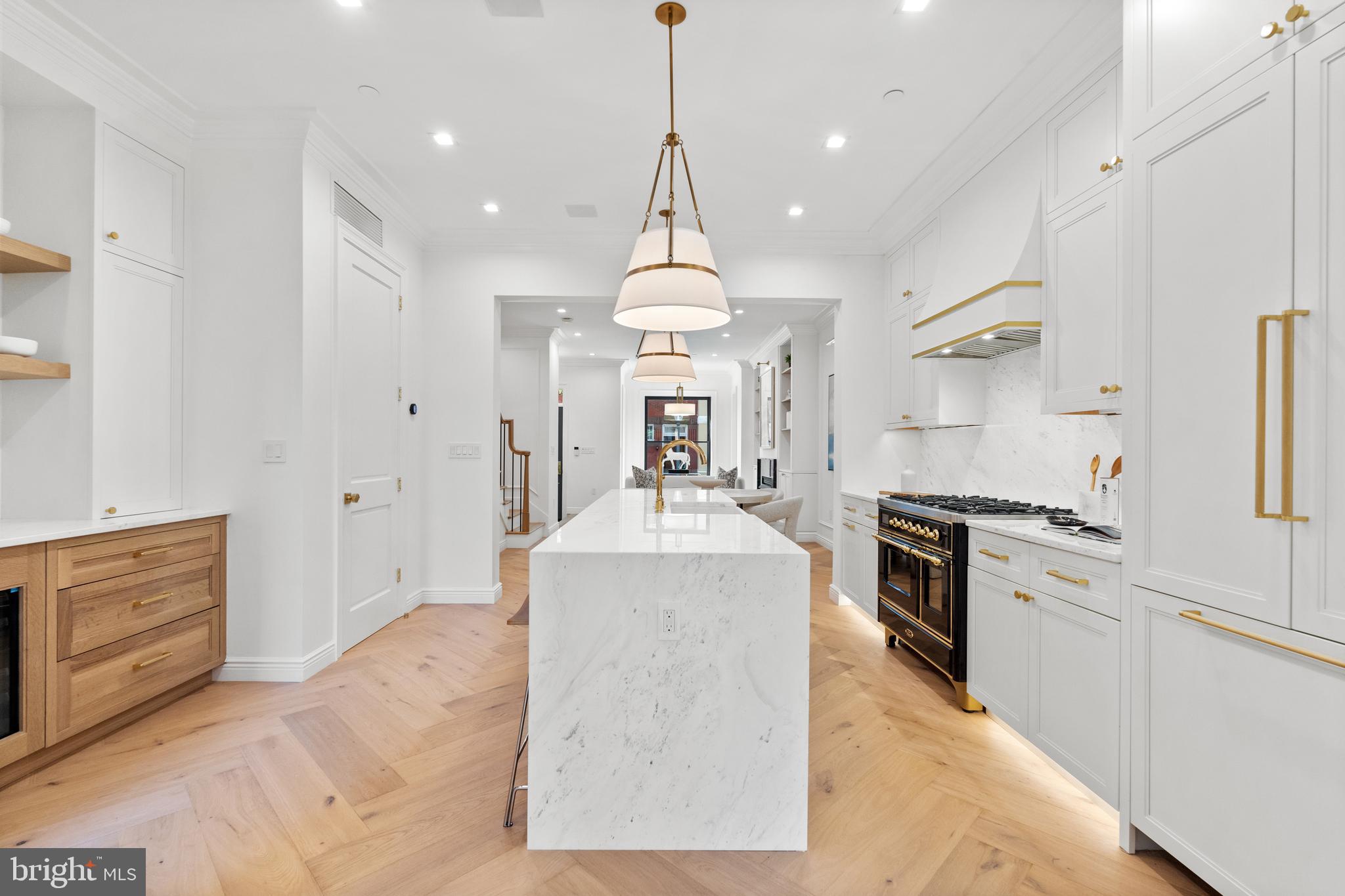DUPONT CIRCLE - Residential