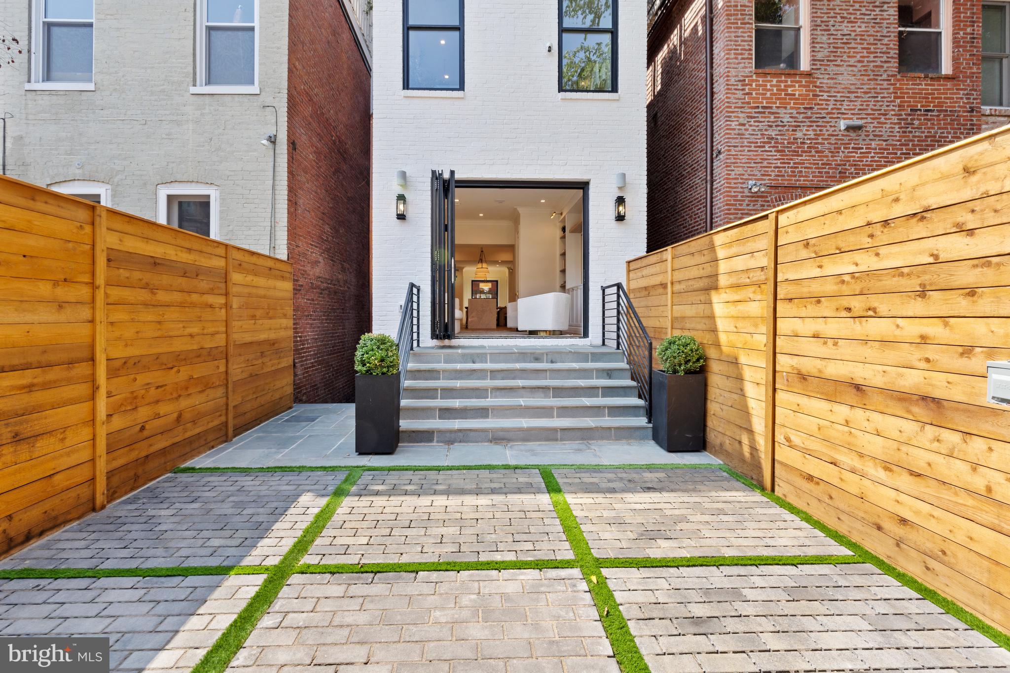 DUPONT CIRCLE - Residential