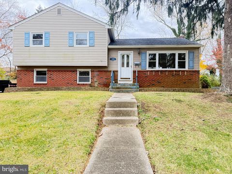 Photo of 930 Woodlane Road, MOUNT HOLLY, NJ 08060 (MLS # NJBL2101400)