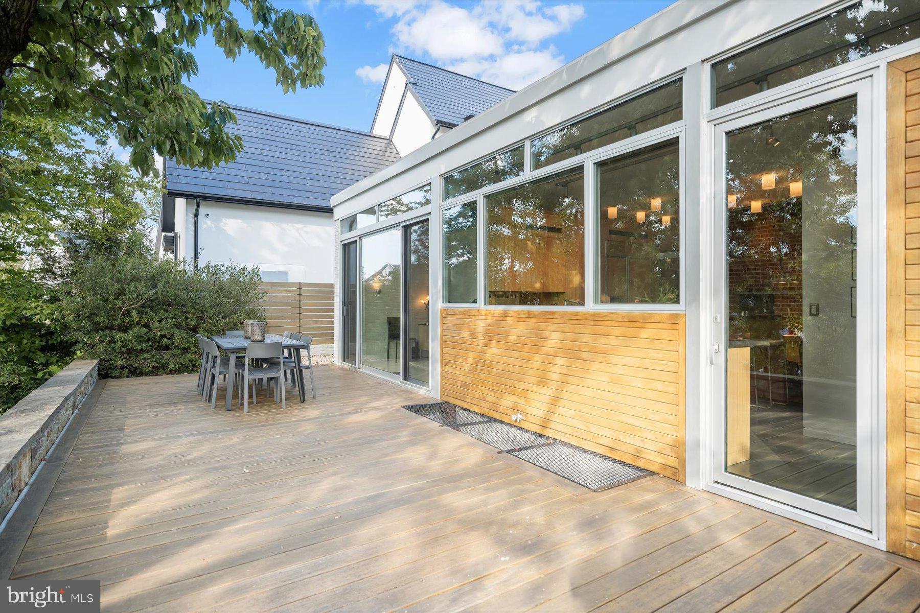 DOVER BALMORAL RIVERWOOD - Residential