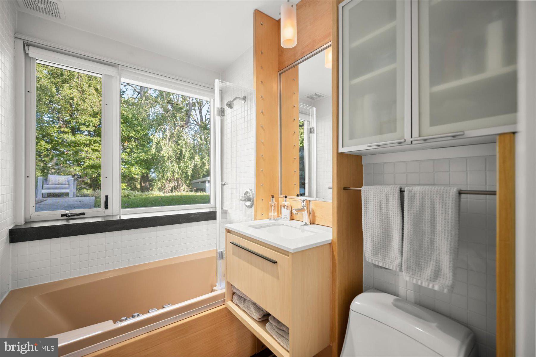 DOVER BALMORAL RIVERWOOD - Residential