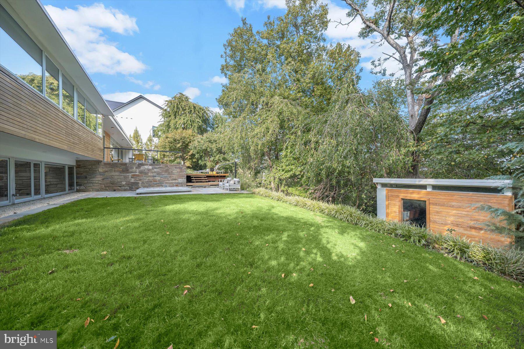 DOVER BALMORAL RIVERWOOD - Residential