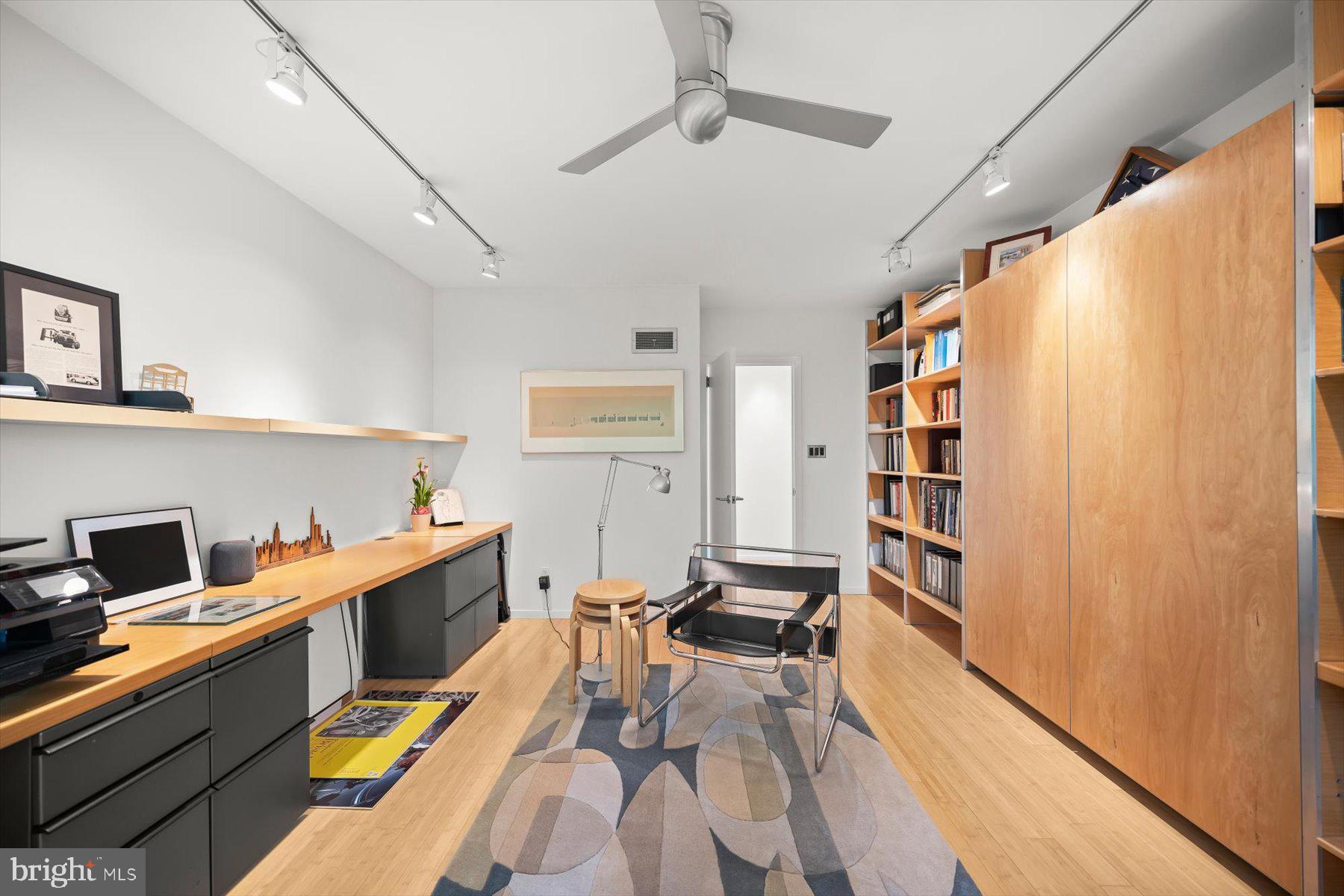 DOVER BALMORAL RIVERWOOD - Residential