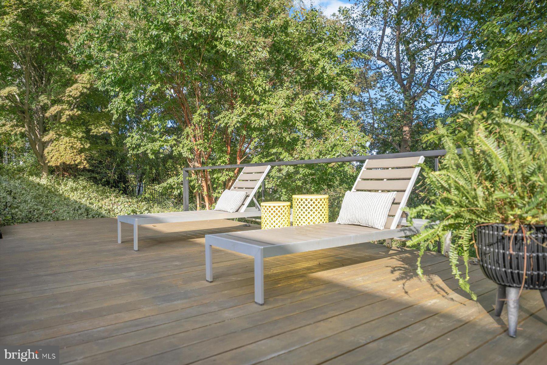 DOVER BALMORAL RIVERWOOD - Residential