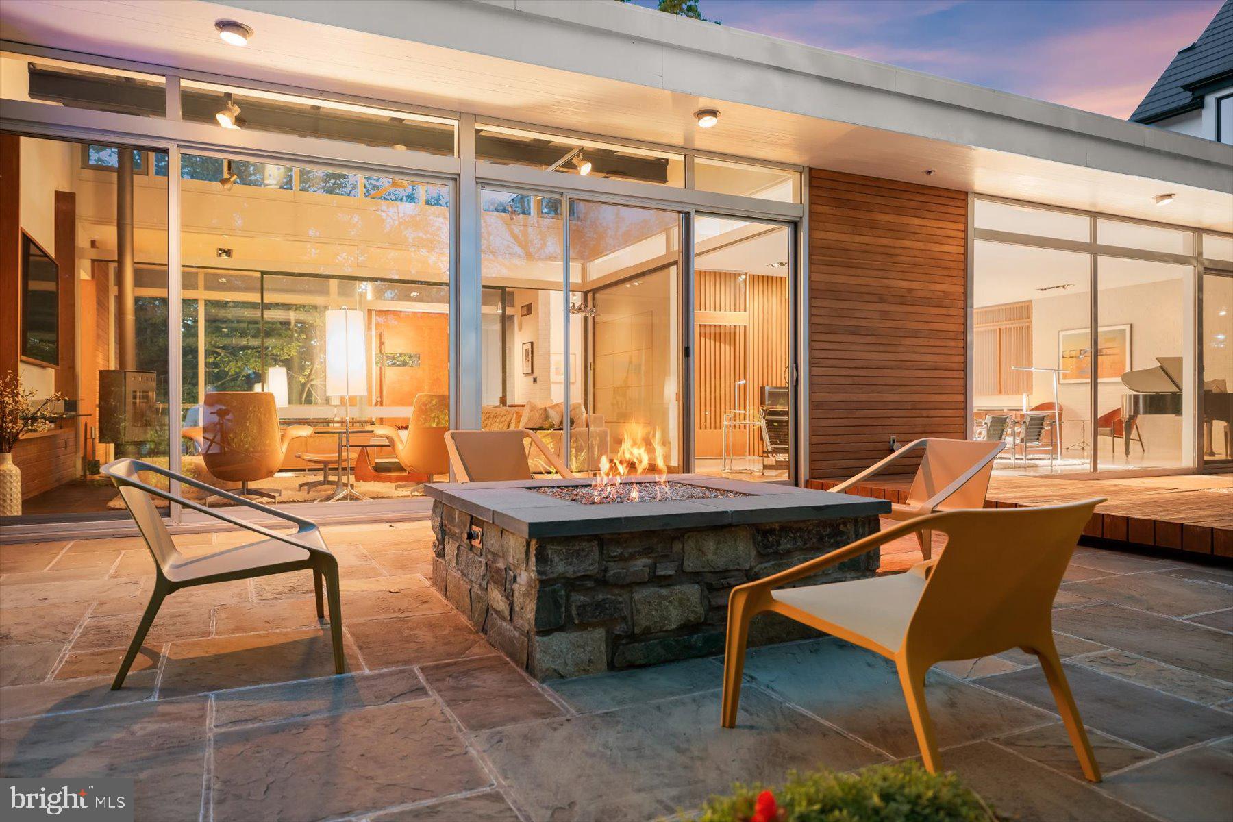 DOVER BALMORAL RIVERWOOD - Residential