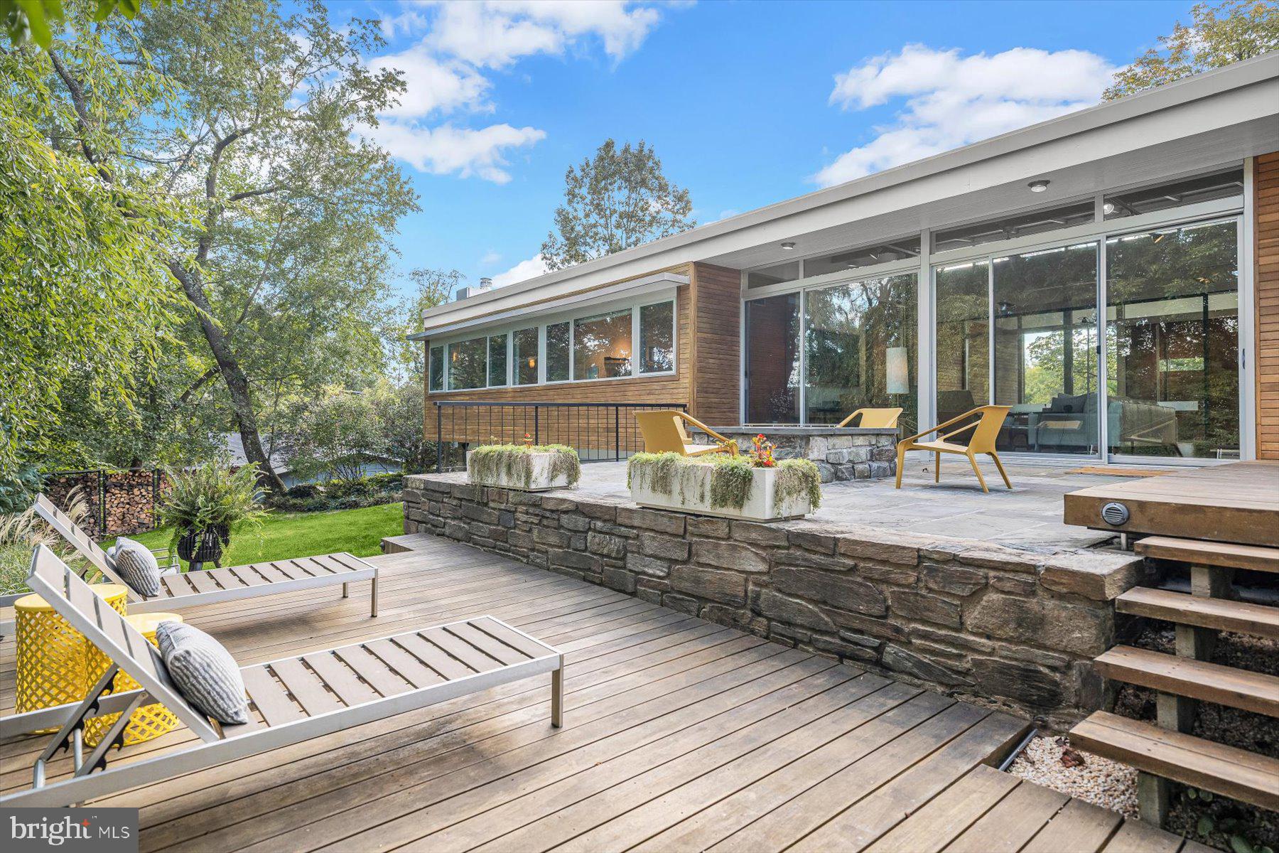 DOVER BALMORAL RIVERWOOD - Residential