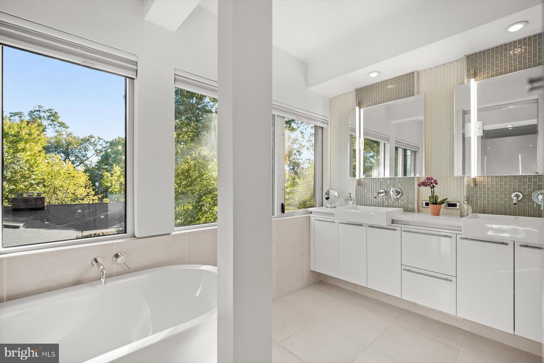 DOVER BALMORAL RIVERWOOD - Residential