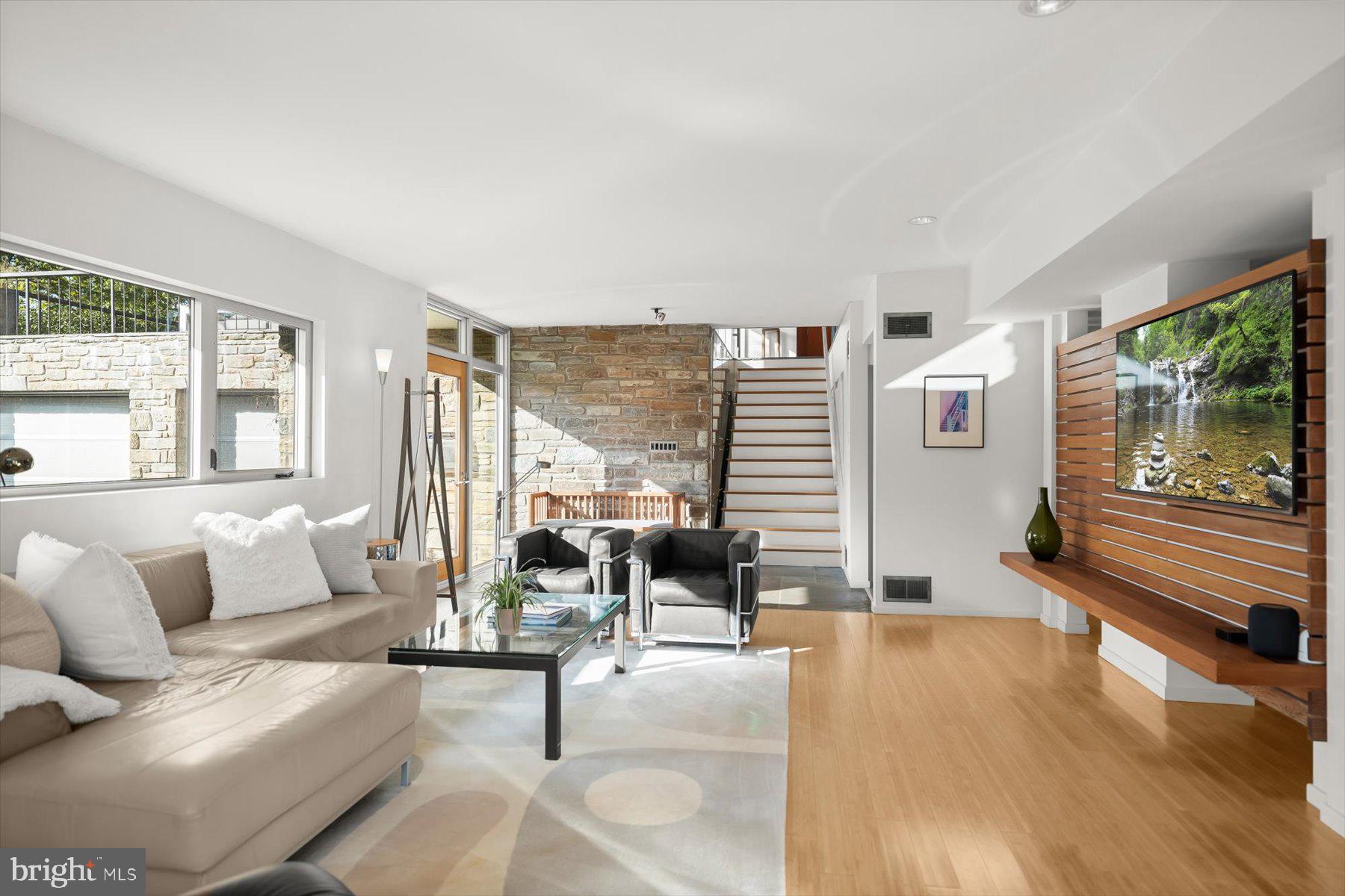 DOVER BALMORAL RIVERWOOD - Residential